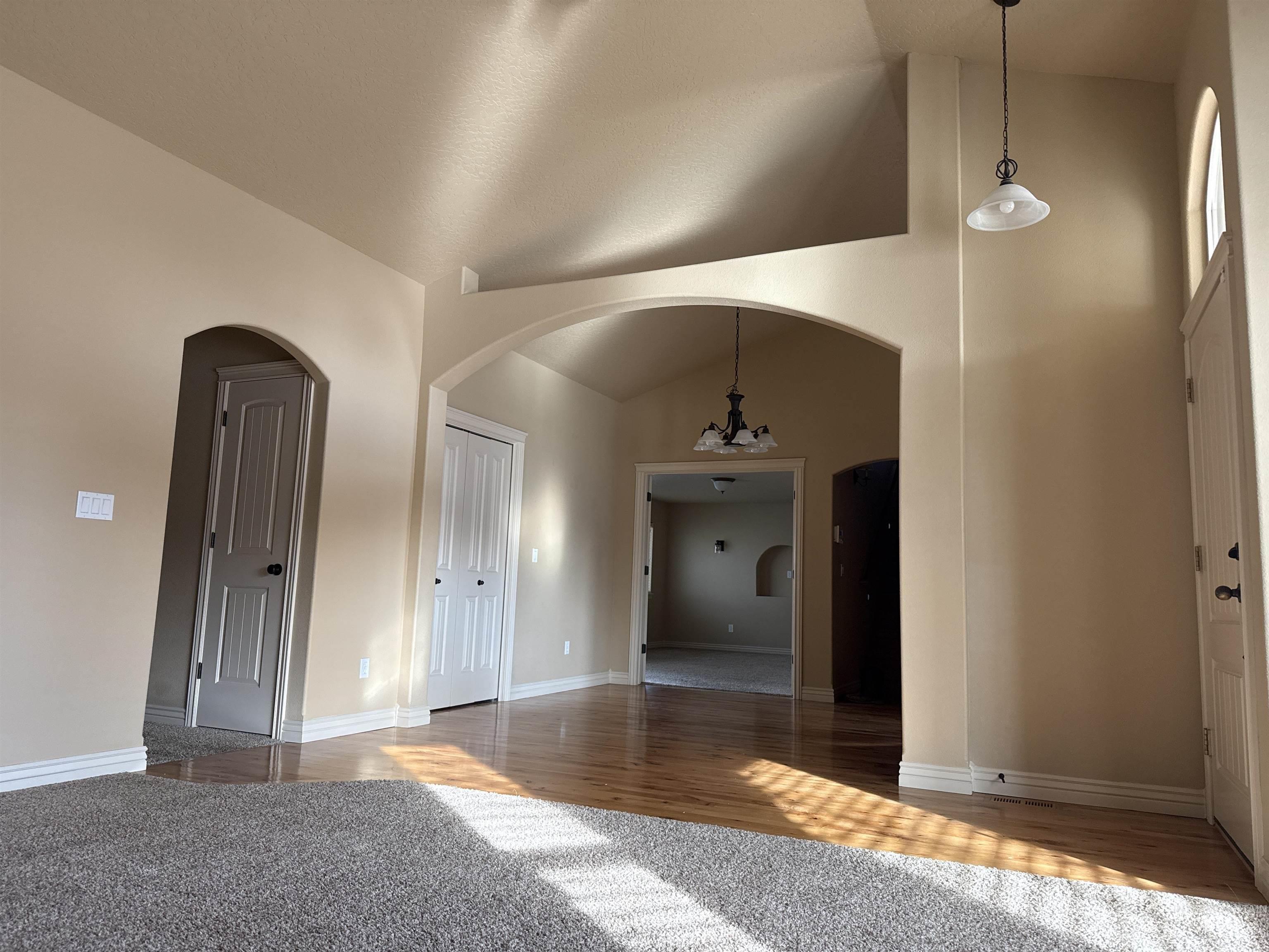 230 E Alexis Loop, Nampa, Idaho 83686-9403, 3 Bedrooms, 3 Bathrooms, Residential For Sale, Price $485,000,MLS 98972756