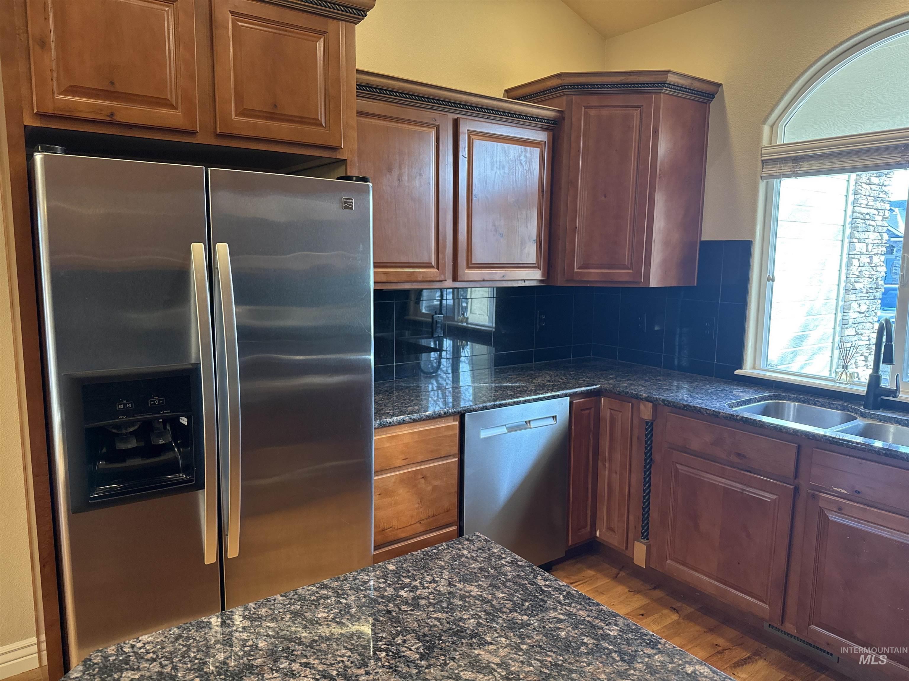 230 E Alexis Loop, Nampa, Idaho 83686-9403, 3 Bedrooms, 3 Bathrooms, Residential For Sale, Price $485,000,MLS 98972756