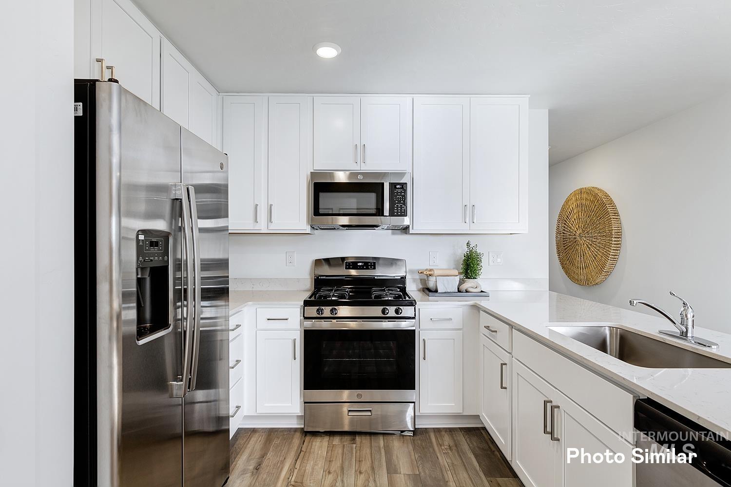 3027 N Kankakee Way, Kuna, Idaho 83634, 4 Bedrooms, 2 Bathrooms, Residential For Sale, Price $428,850,MLS 98972757