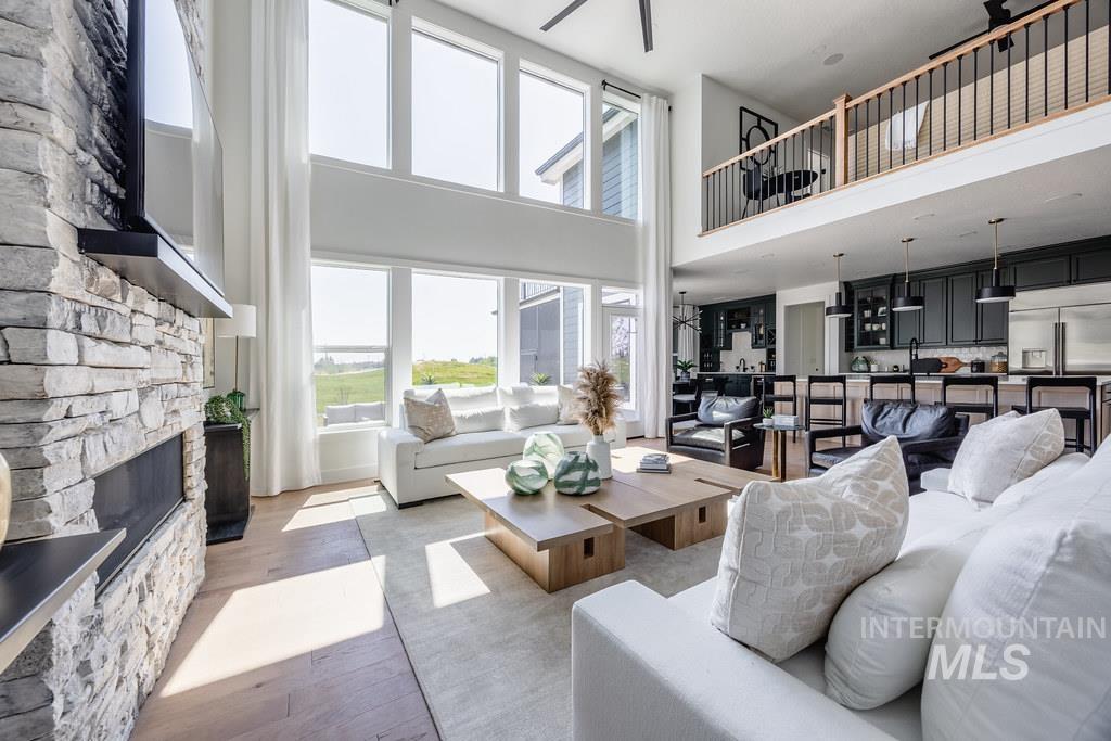 7385 W Flathead Lake St, Eagle, Idaho 83616-1485, 3 Bedrooms, 2.5 Bathrooms, Residential For Sale, Price $924,900,MLS 98972760