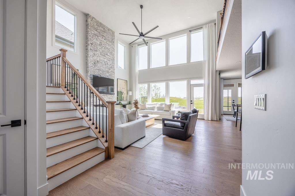 7385 W Flathead Lake St, Eagle, Idaho 83616-1485, 3 Bedrooms, 2.5 Bathrooms, Residential For Sale, Price $924,900,MLS 98972760