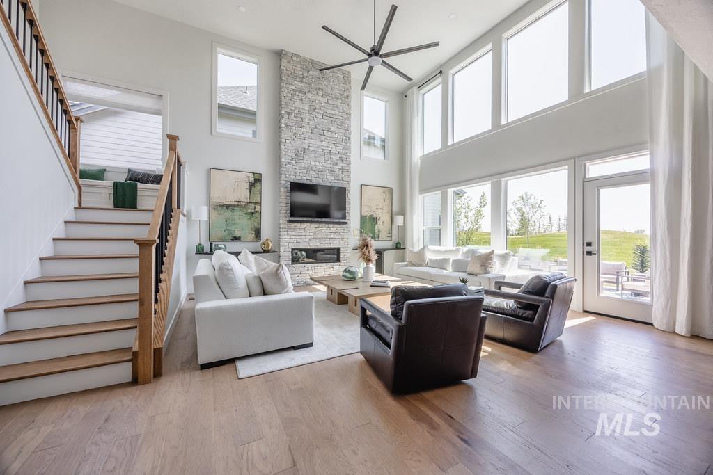 7385 W Flathead Lake St, Eagle, Idaho 83616-1485, 3 Bedrooms, 2.5 Bathrooms, Residential For Sale, Price $924,900,MLS 98972760