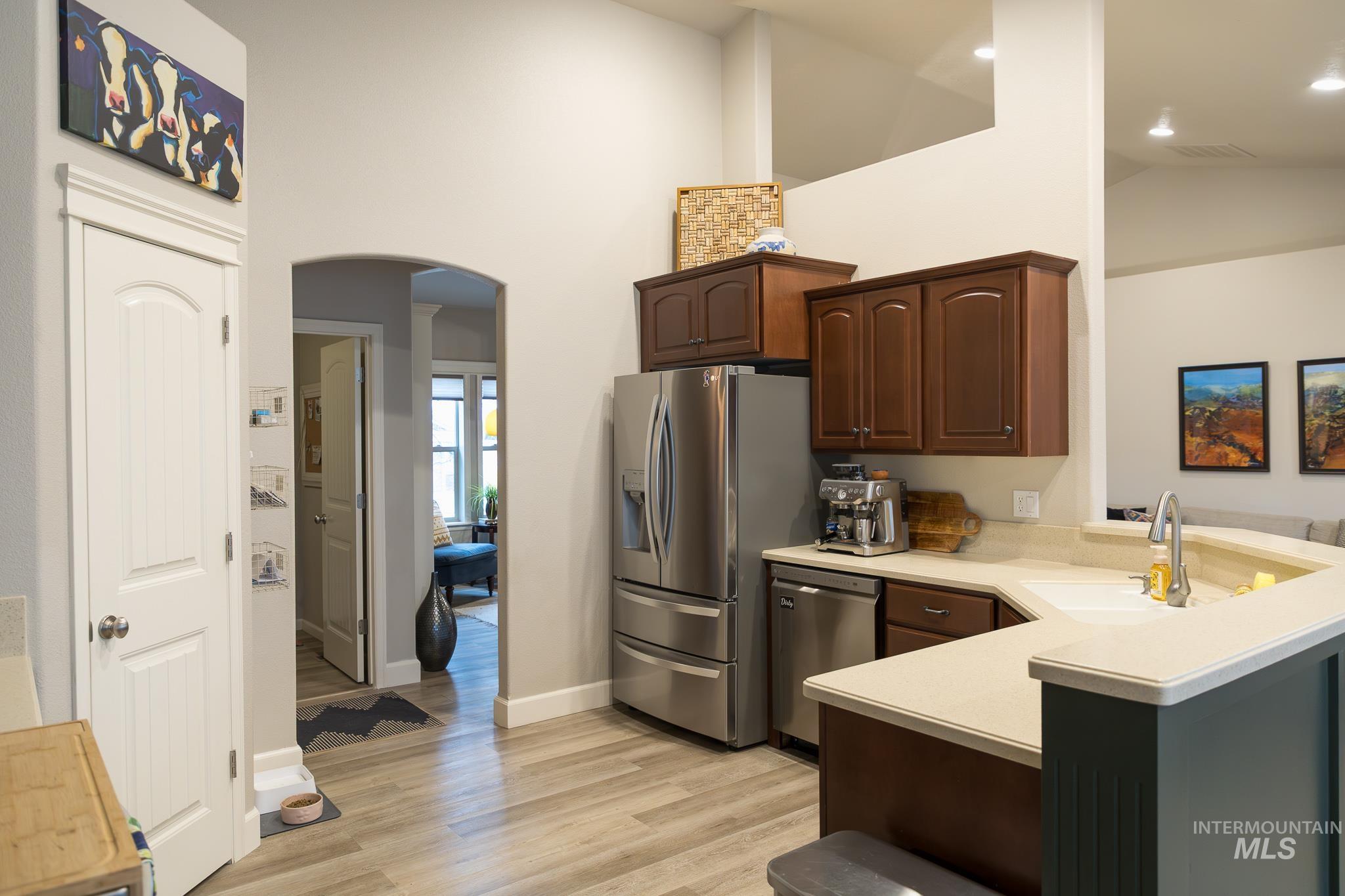 641 NW 15th St., Ontario, Oregon 97914, 3 Bedrooms, 2 Bathrooms, Residential For Sale, Price $409,900,MLS 98972763