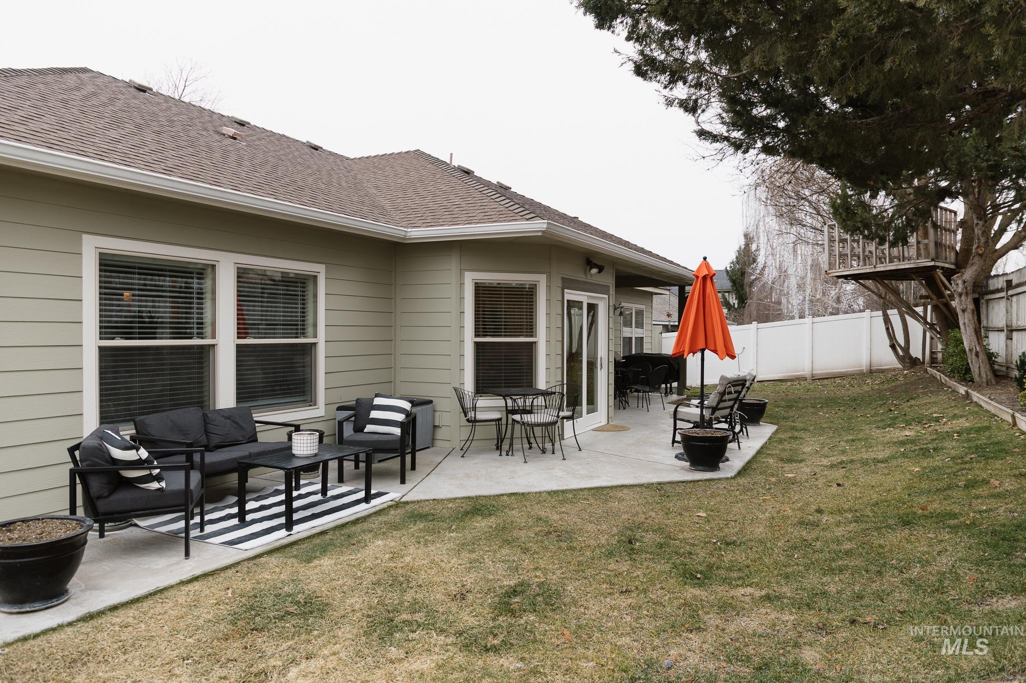 641 NW 15th St., Ontario, Oregon 97914, 3 Bedrooms, 2 Bathrooms, Residential For Sale, Price $429,900,MLS 98972763