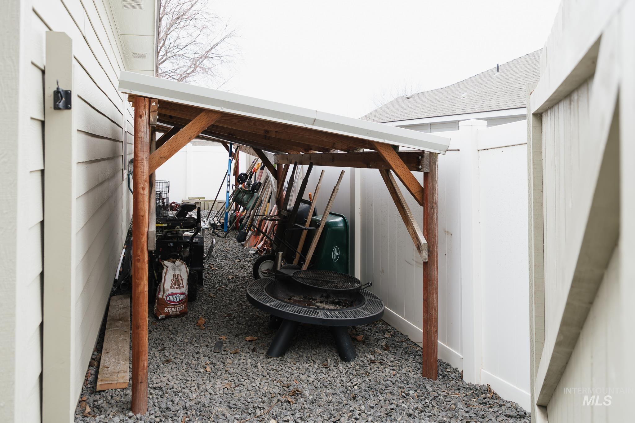 641 NW 15th St., Ontario, Oregon 97914, 3 Bedrooms, 2 Bathrooms, Residential For Sale, Price $429,900,MLS 98972763