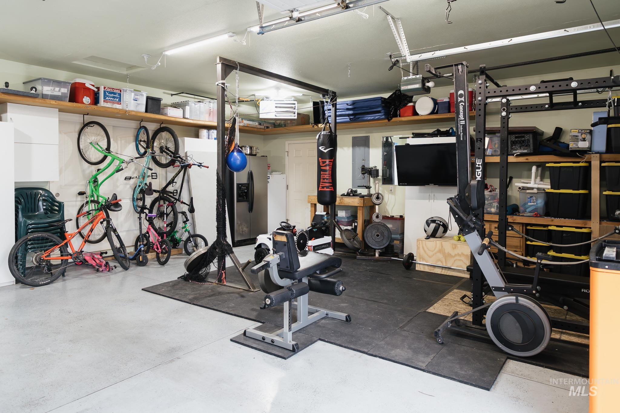 641 NW 15th St., Ontario, Oregon 97914, 3 Bedrooms, 2 Bathrooms, Residential For Sale, Price $409,900,MLS 98972763