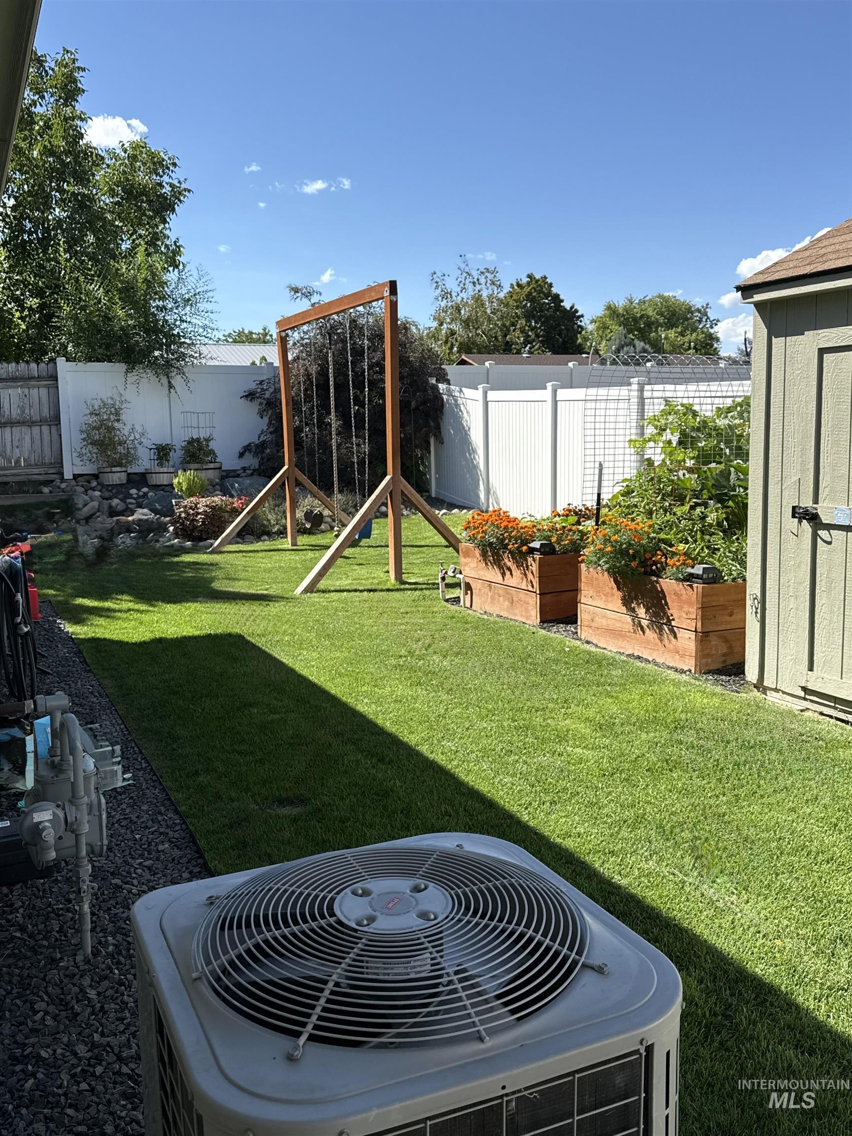 641 NW 15th St., Ontario, Oregon 97914, 3 Bedrooms, 2 Bathrooms, Residential For Sale, Price $429,900,MLS 98972763