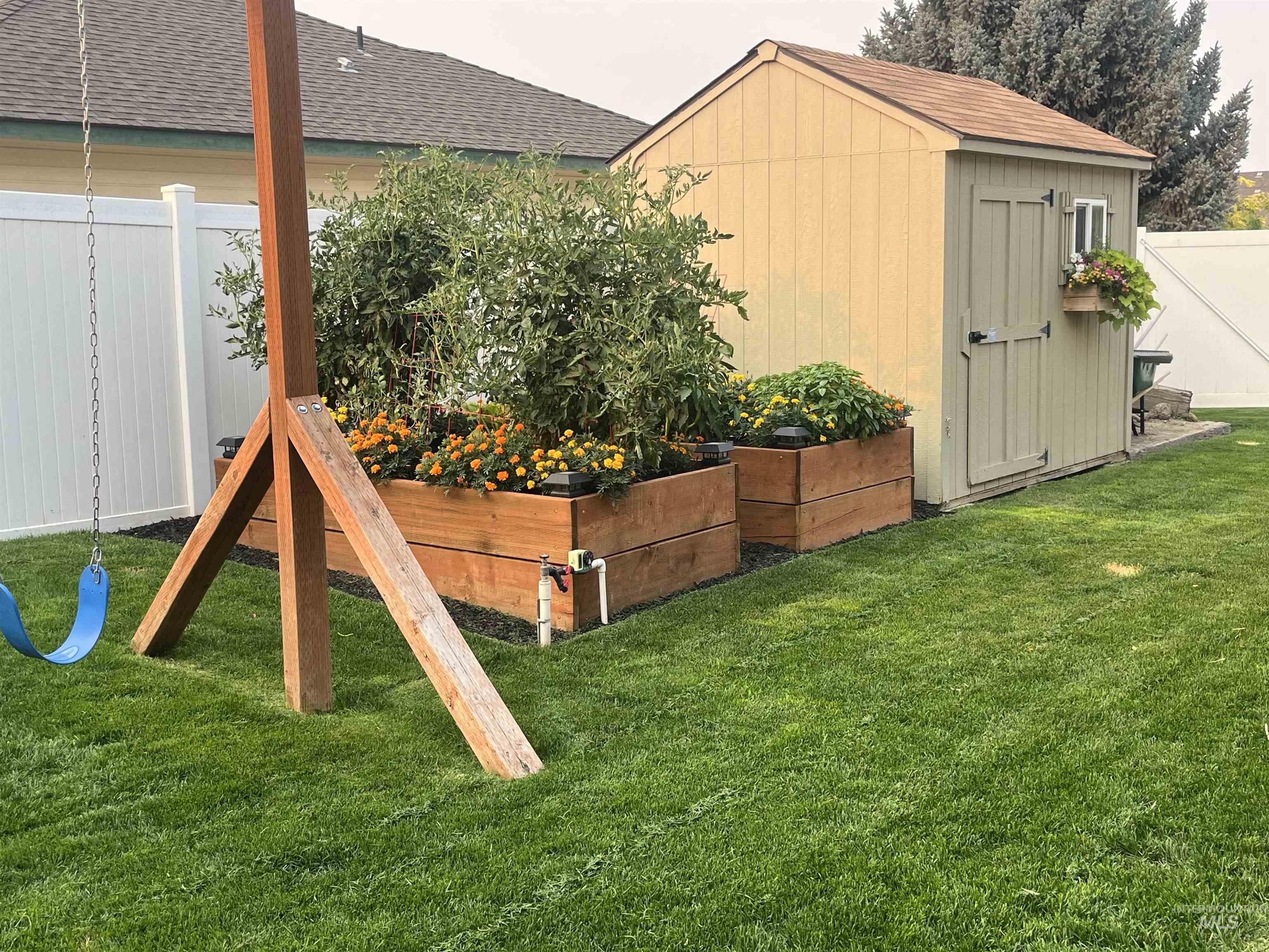 641 NW 15th St., Ontario, Oregon 97914, 3 Bedrooms, 2 Bathrooms, Residential For Sale, Price $429,900,MLS 98972763