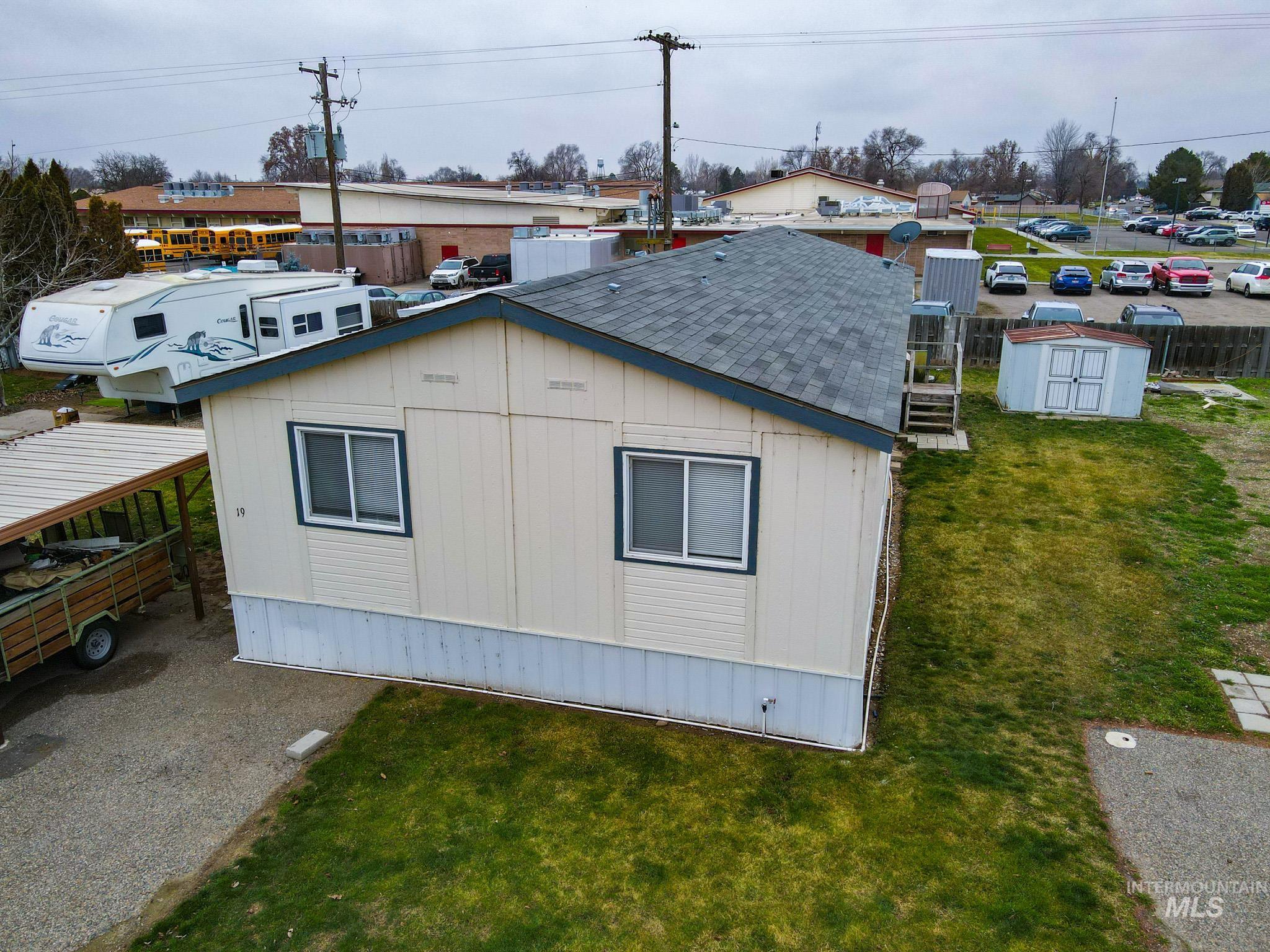 759 NW 8th St, Ontario, Oregon 97914-0000, 3 Bedrooms, 2 Bathrooms, Residential For Sale, Price $94,999,MLS 98972764