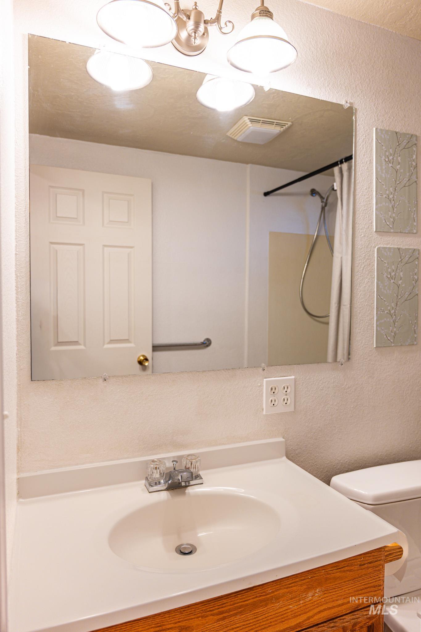 759 NW 8th St, Ontario, Oregon 97914-0000, 3 Bedrooms, 2 Bathrooms, Residential For Sale, Price $94,999,MLS 98972764