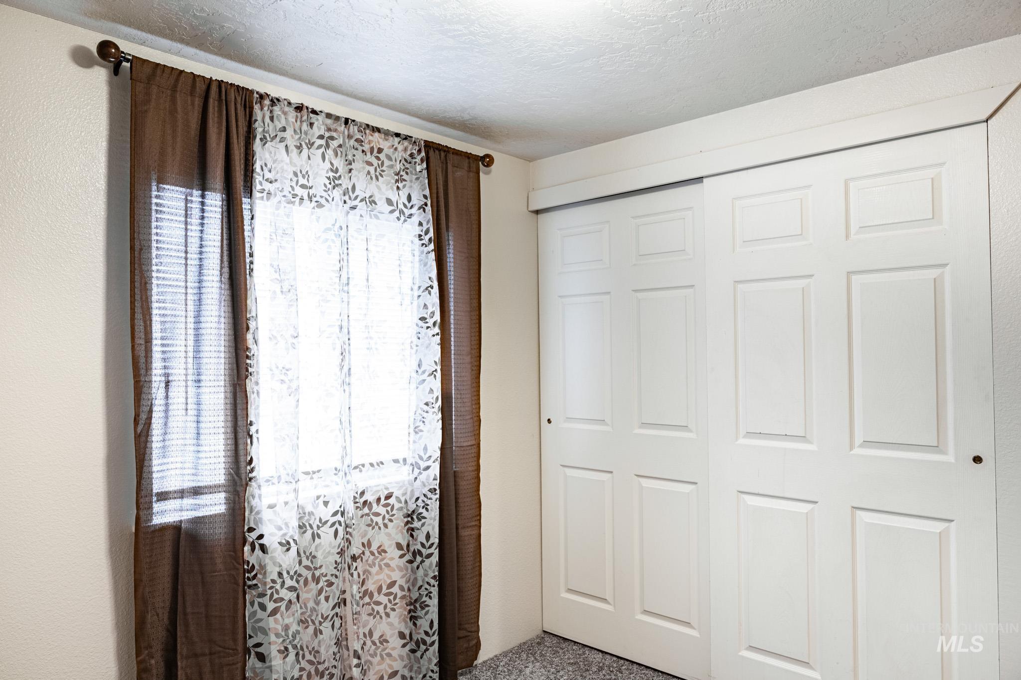 759 NW 8th St, Ontario, Oregon 97914-0000, 3 Bedrooms, 2 Bathrooms, Residential For Sale, Price $94,999,MLS 98972764