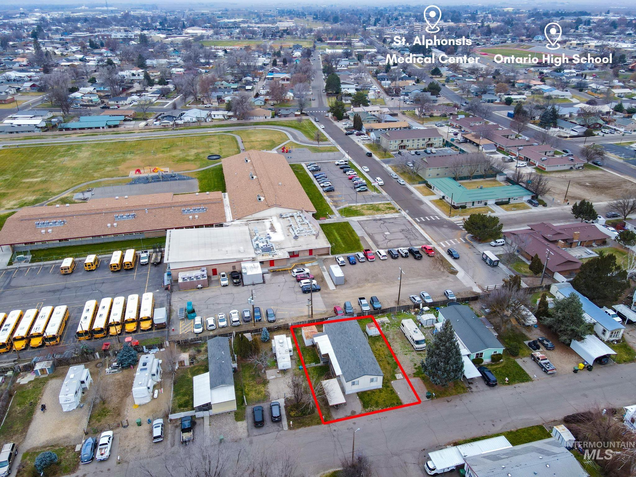 759 NW 8th St, Ontario, Oregon 97914-0000, 3 Bedrooms, 2 Bathrooms, Residential For Sale, Price $94,999,MLS 98972764