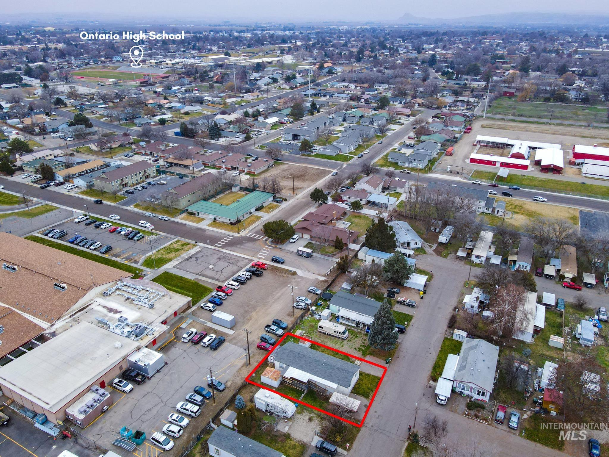 759 NW 8th St, Ontario, Oregon 97914-0000, 3 Bedrooms, 2 Bathrooms, Residential For Sale, Price $94,999,MLS 98972764