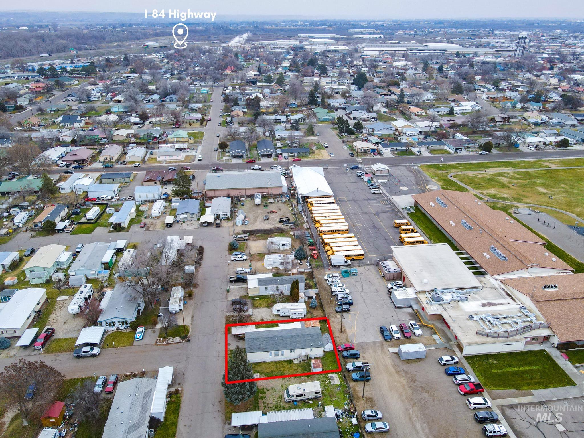 759 NW 8th St, Ontario, Oregon 97914-0000, 3 Bedrooms, 2 Bathrooms, Residential For Sale, Price $94,999,MLS 98972764