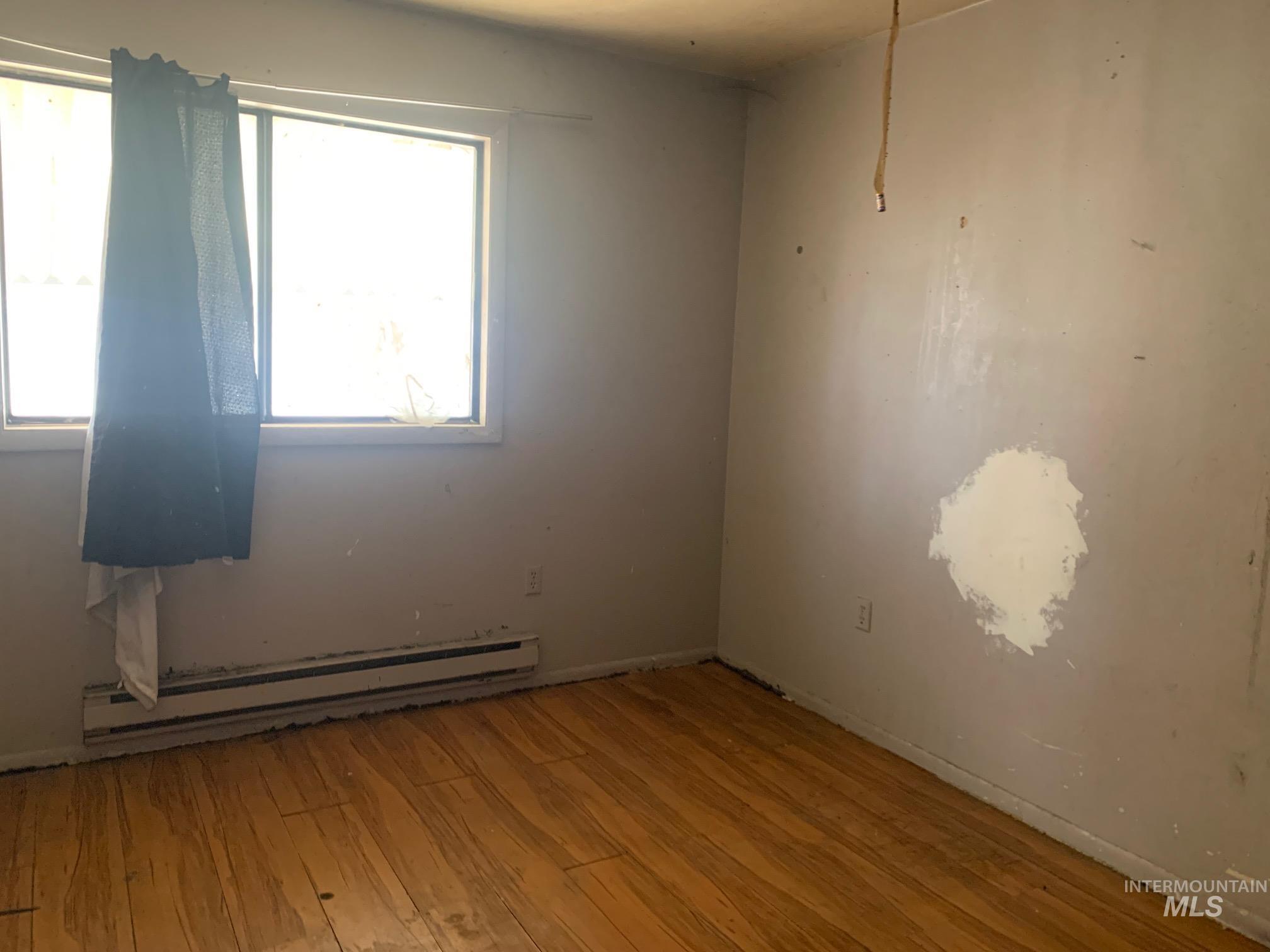 1435 Normal, Burley, Idaho 83318, 2 Bedrooms, 1 Bathroom, Residential For Sale, Price $169,000,MLS 98972767