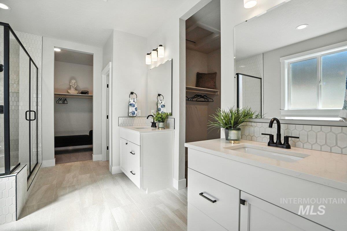 5889 W Ladle Rapids St, Meridian, Idaho 83646, 5 Bedrooms, 4.5 Bathrooms, Residential For Sale, Price $794,990,MLS 98972768