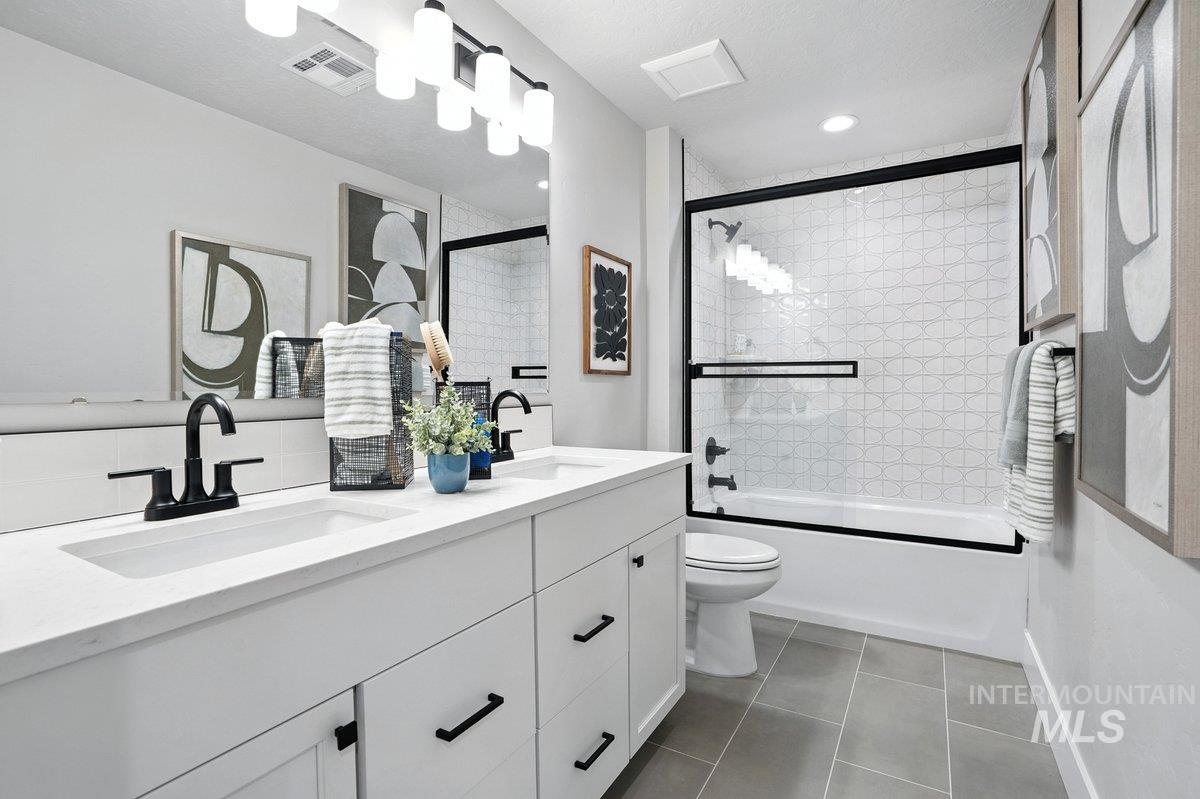 5889 W Ladle Rapids St, Meridian, Idaho 83646, 5 Bedrooms, 4.5 Bathrooms, Residential For Sale, Price $794,990,MLS 98972768