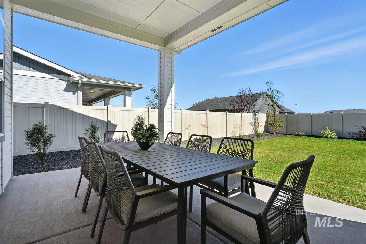 5889 W Ladle Rapids St, Meridian, Idaho 83646, 5 Bedrooms, 4.5 Bathrooms, Residential For Sale, Price $794,990,MLS 98972768