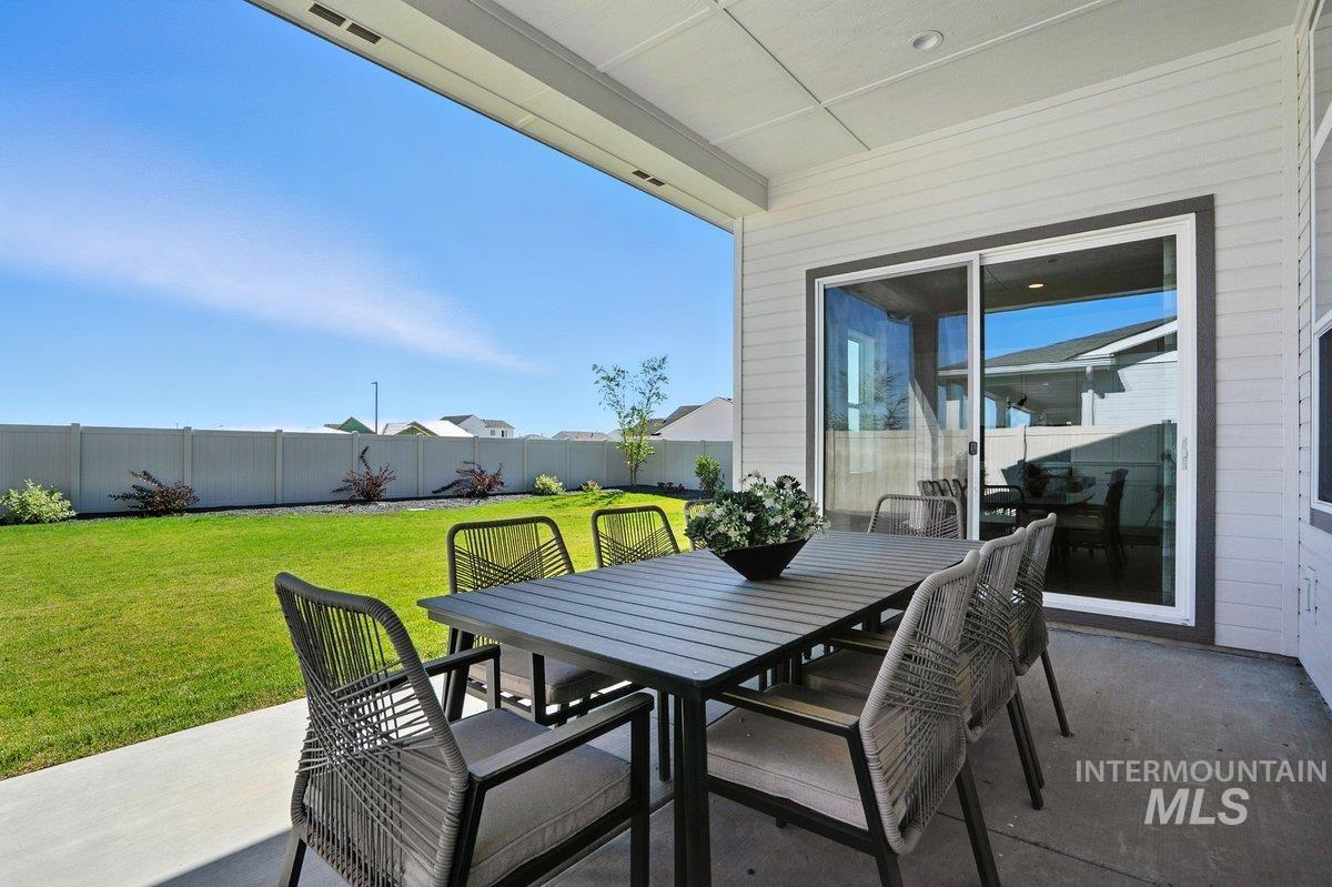 5889 W Ladle Rapids St, Meridian, Idaho 83646, 5 Bedrooms, 4.5 Bathrooms, Residential For Sale, Price $794,990,MLS 98972768