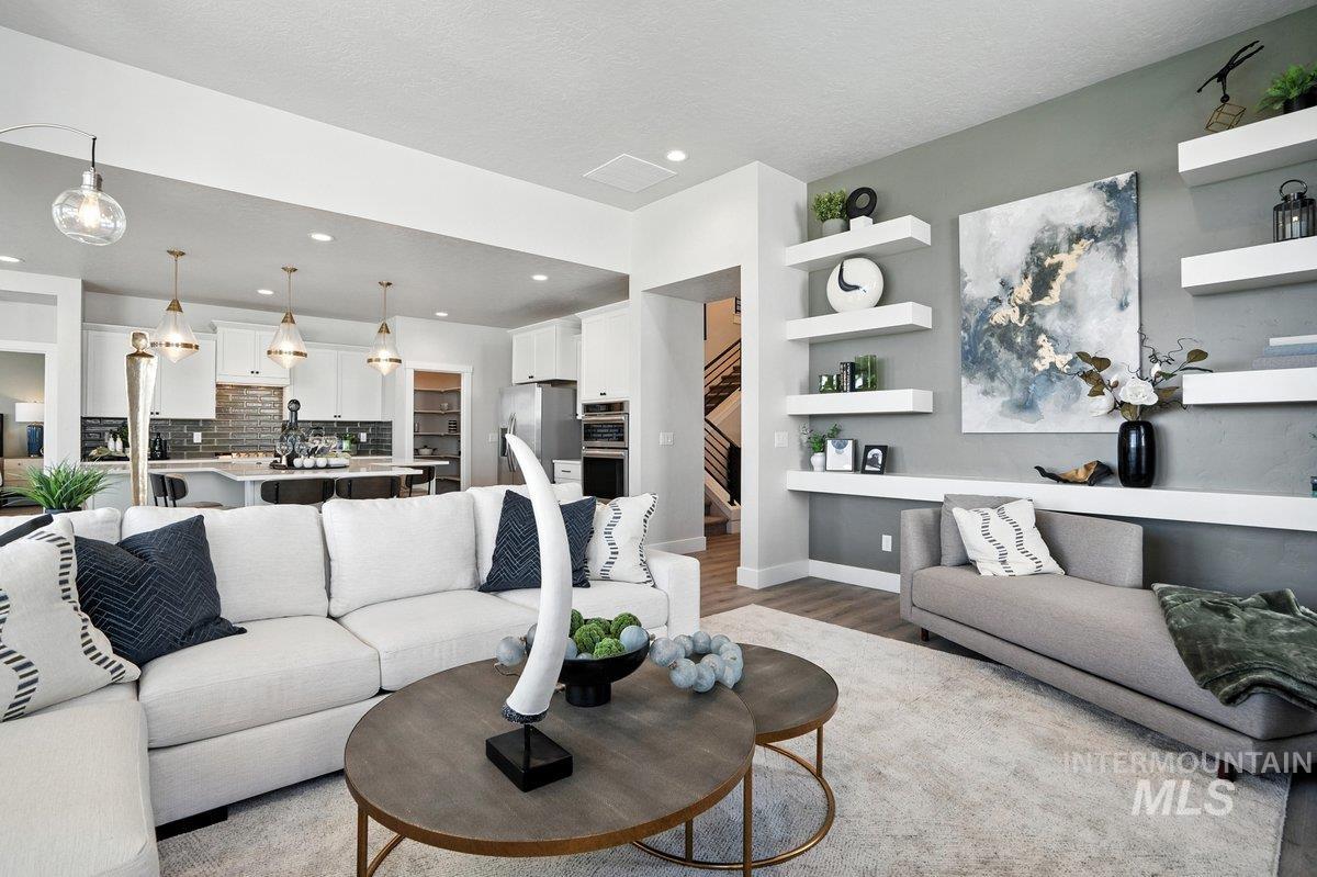 5889 W Ladle Rapids St, Meridian, Idaho 83646, 5 Bedrooms, 4.5 Bathrooms, Residential For Sale, Price $794,990,MLS 98972768