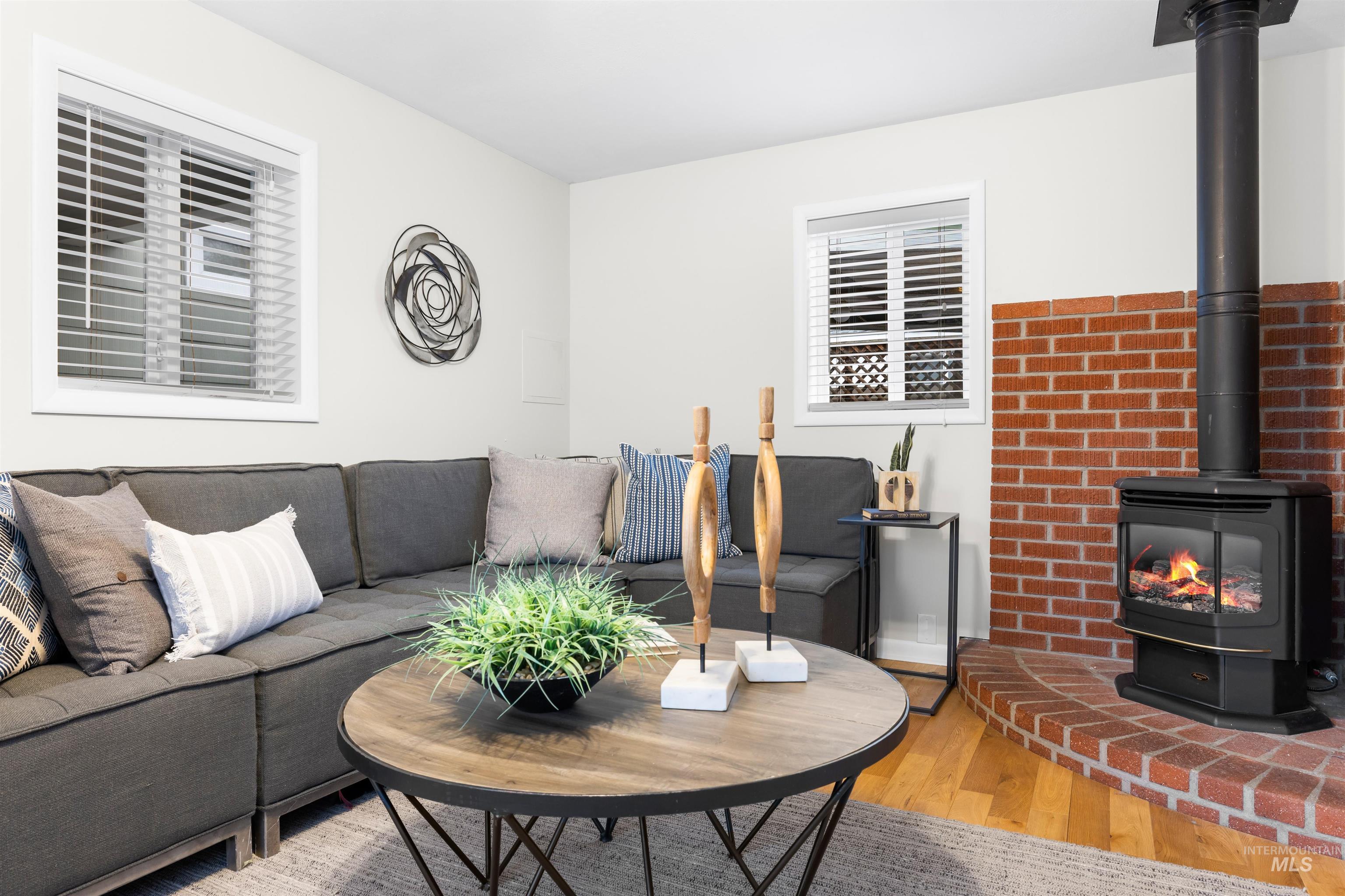 1701 S Leadville Ave, Boise, Idaho 83706, 3 Bedrooms, 1 Bathroom, Residential For Sale, Price $425,000,MLS 98972769