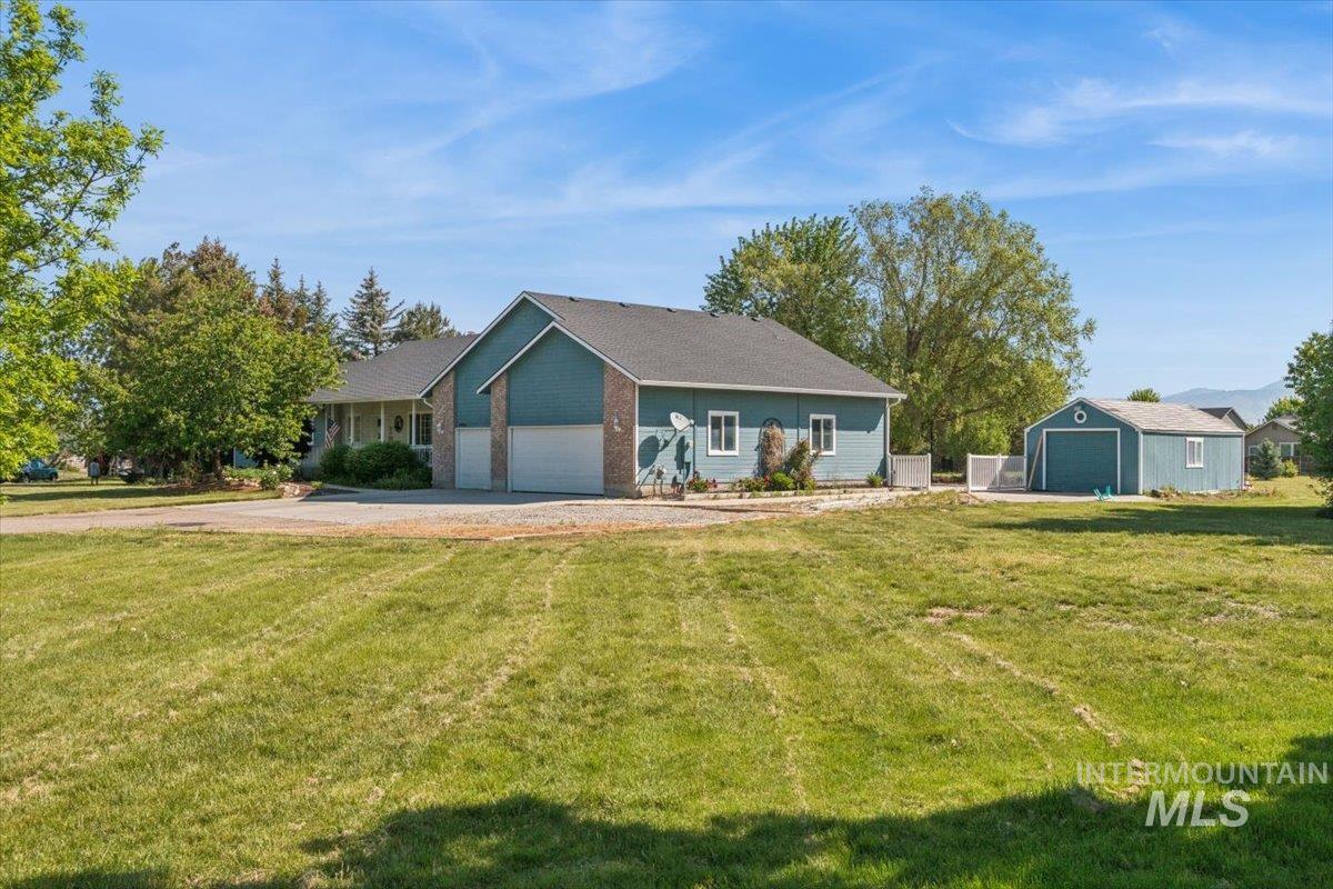 4864 N Larkwood Pl, Meridian, Idaho 83646-5273, 7 Bedrooms, 4.5 Bathrooms, Residential For Sale, Price $1,350,000, 98972770