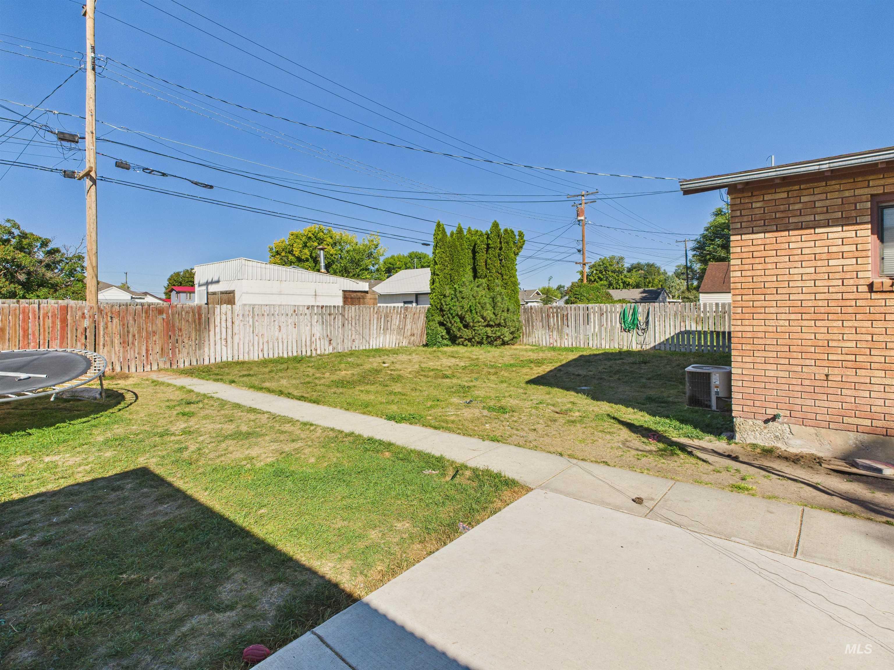 1534 oriental, Burley, Idaho 83318, 4 Bedrooms, 2.5 Bathrooms, Residential For Sale, Price $330,900,MLS 98972772