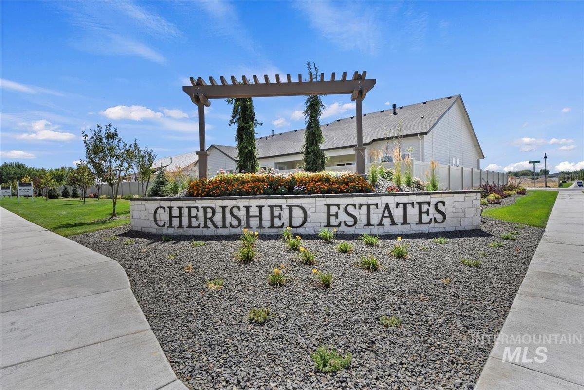 10492 W Shumard Drive, Star, Idaho 83669-000, 4 Bedrooms, 3 Bathrooms, Residential For Sale, Price $824,900,MLS 98972773