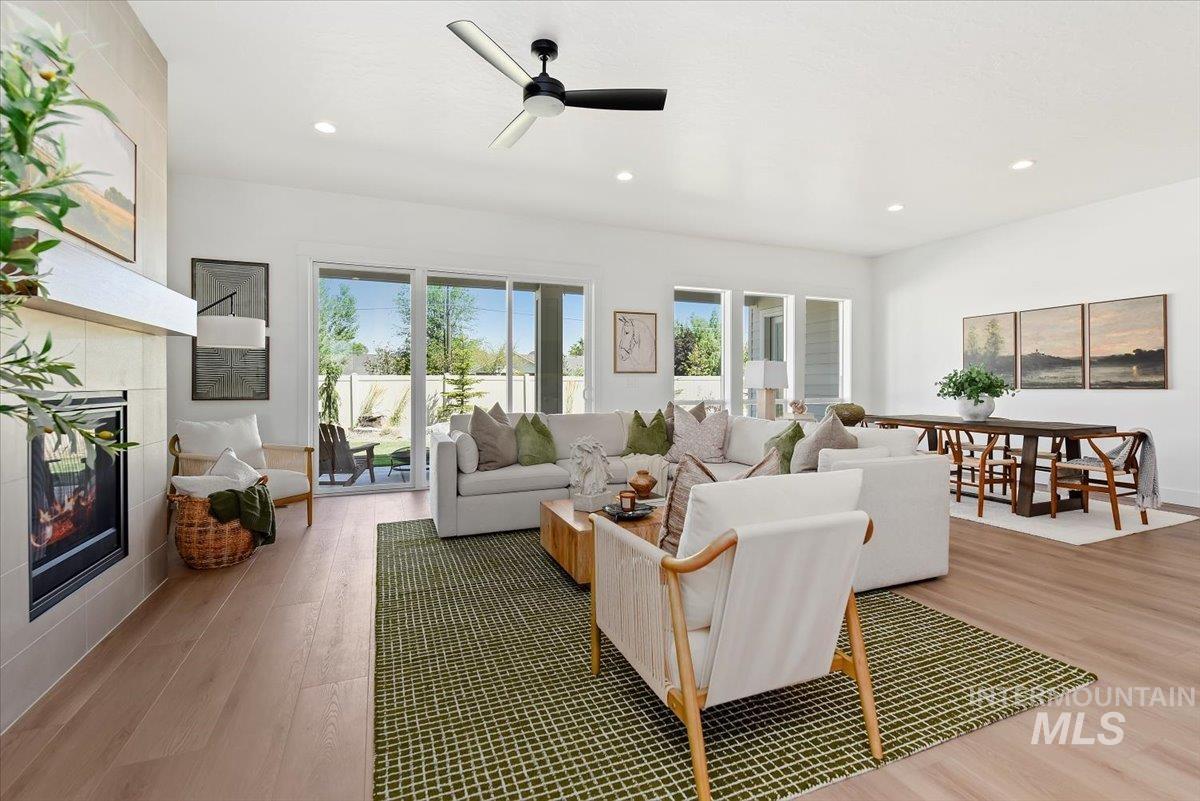 10492 W Shumard Drive, Star, Idaho 83669-000, 4 Bedrooms, 3 Bathrooms, Residential For Sale, Price $824,900,MLS 98972773