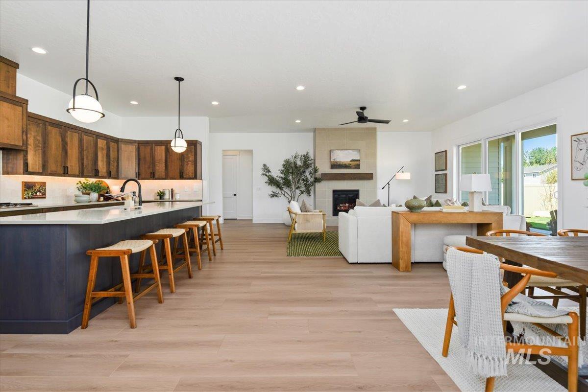 10492 W Shumard Drive, Star, Idaho 83669-000, 4 Bedrooms, 3 Bathrooms, Residential For Sale, Price $824,900,MLS 98972773