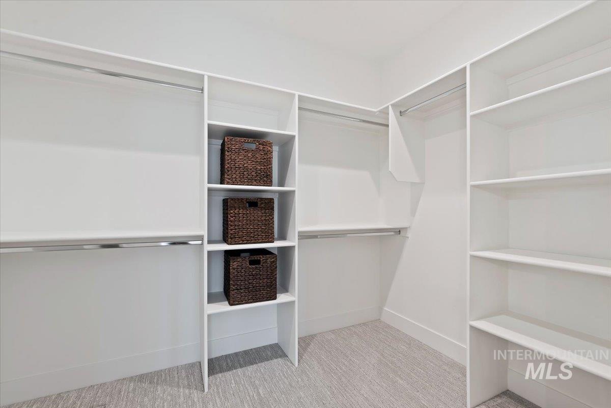 10466 W Shumard Drive, Star, Idaho 83669, 4 Bedrooms, 2.5 Bathrooms, Residential For Sale, Price $724,900,MLS 98972775