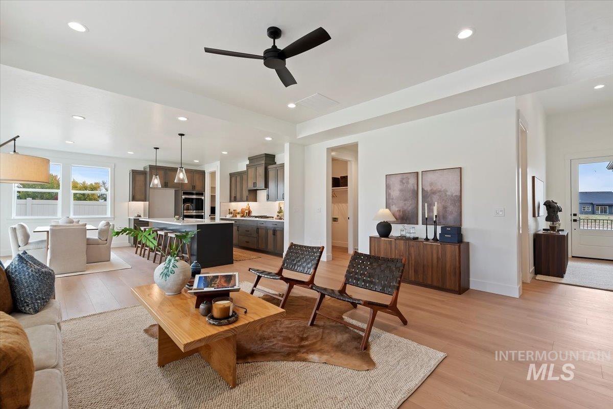 10466 W Shumard Drive, Star, Idaho 83669, 4 Bedrooms, 2.5 Bathrooms, Residential For Sale, Price $724,900,MLS 98972775