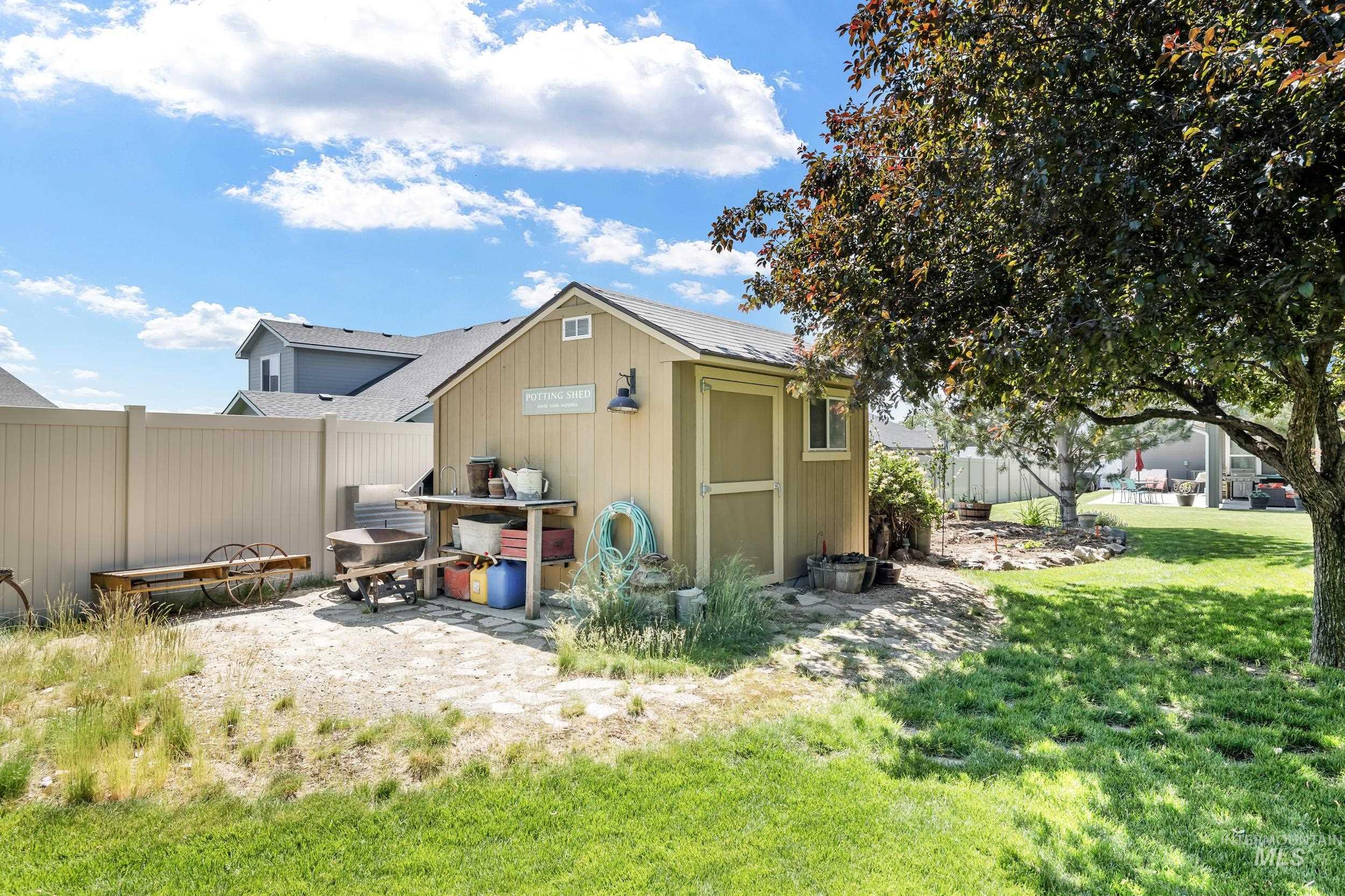 109 Willow Ct, Parma, Idaho 83660, 4 Bedrooms, 3 Bathrooms, Residential For Sale, Price $655,000,MLS 98972777