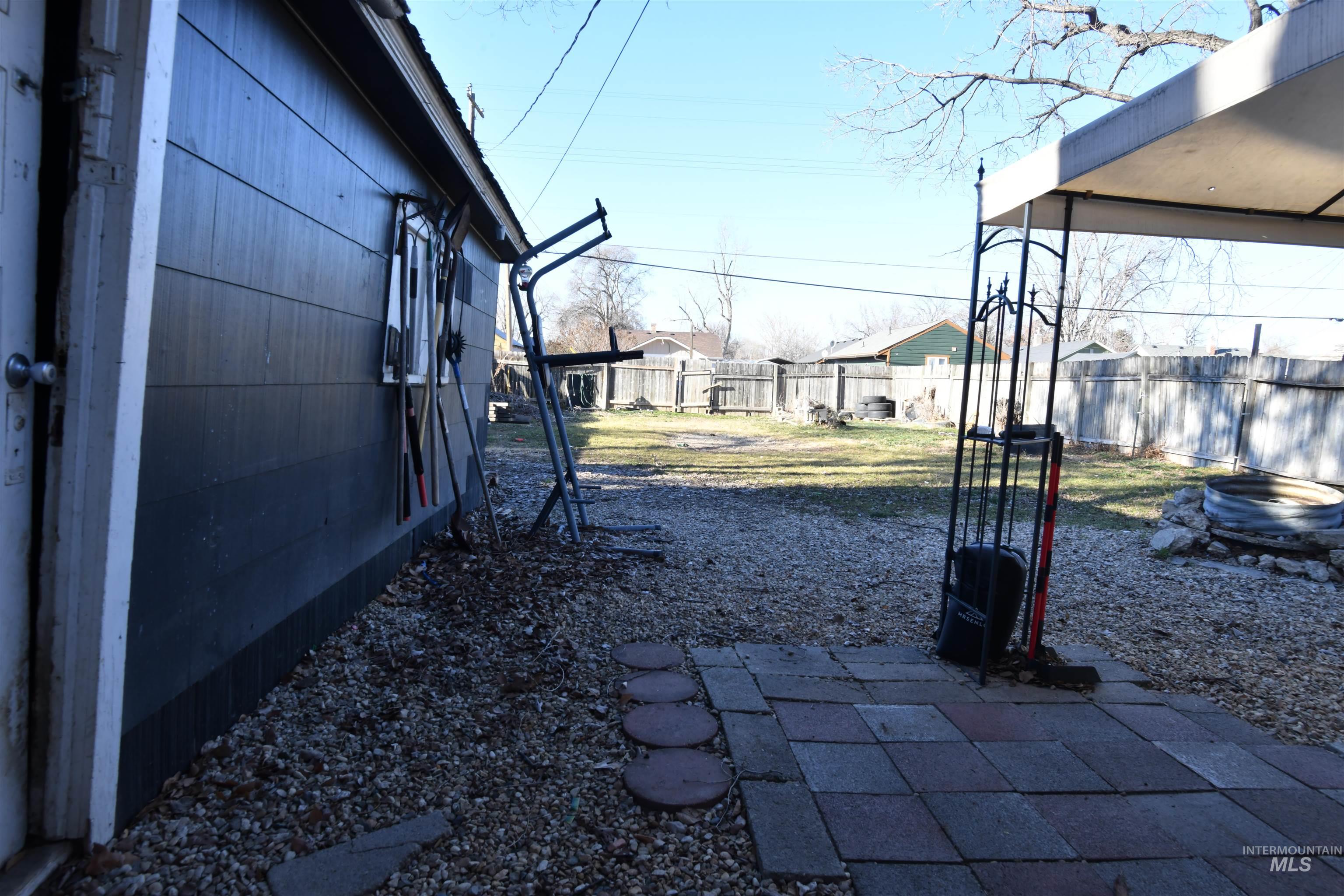 419 21st Avenue South, Nampa, Idaho 83651, 3 Bedrooms, 1 Bathroom, Residential For Sale, Price $225,000,MLS 98972780