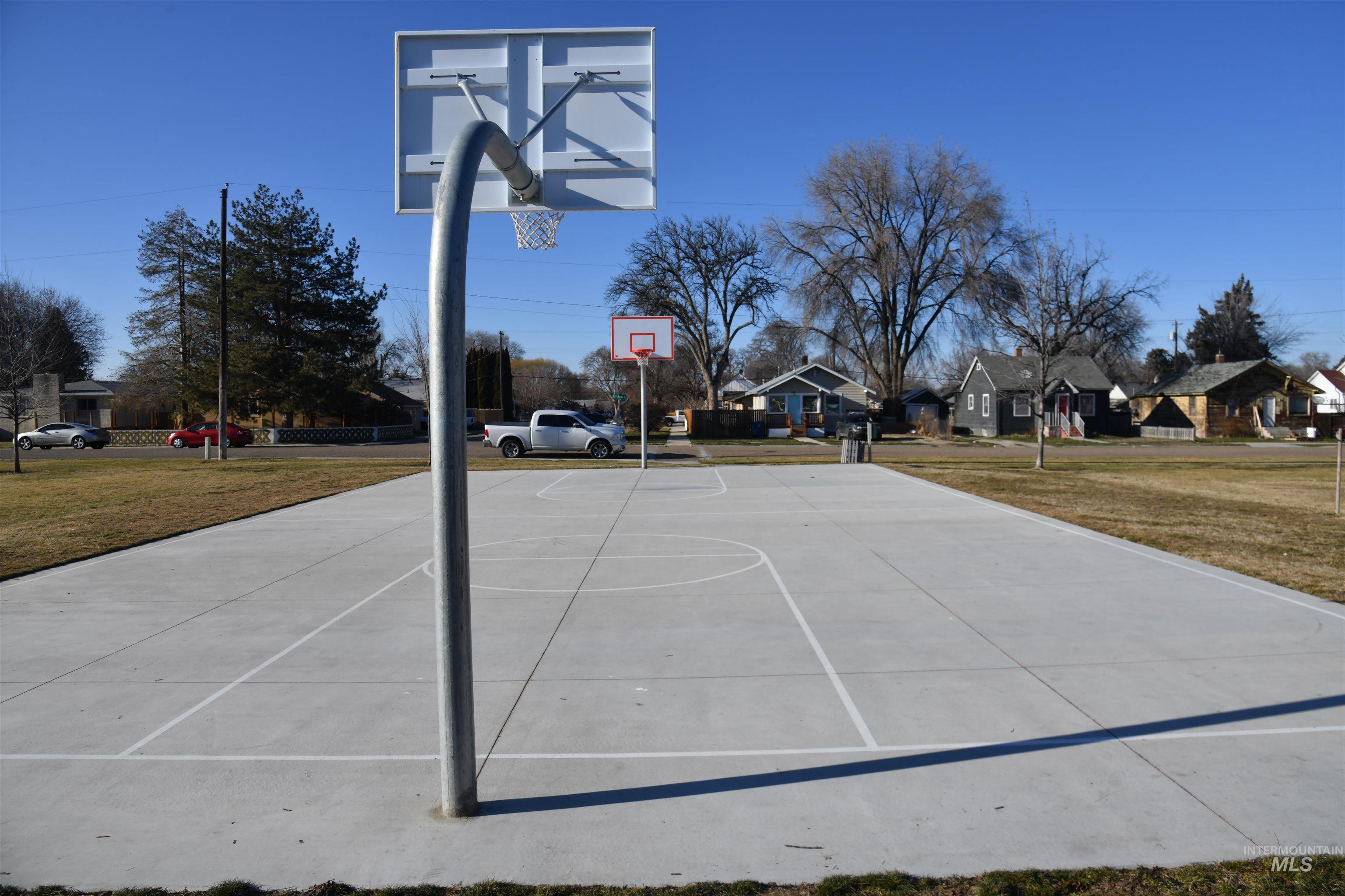419 21st Avenue South, Nampa, Idaho 83651, 3 Bedrooms, 1 Bathroom, Residential For Sale, Price $225,000,MLS 98972780