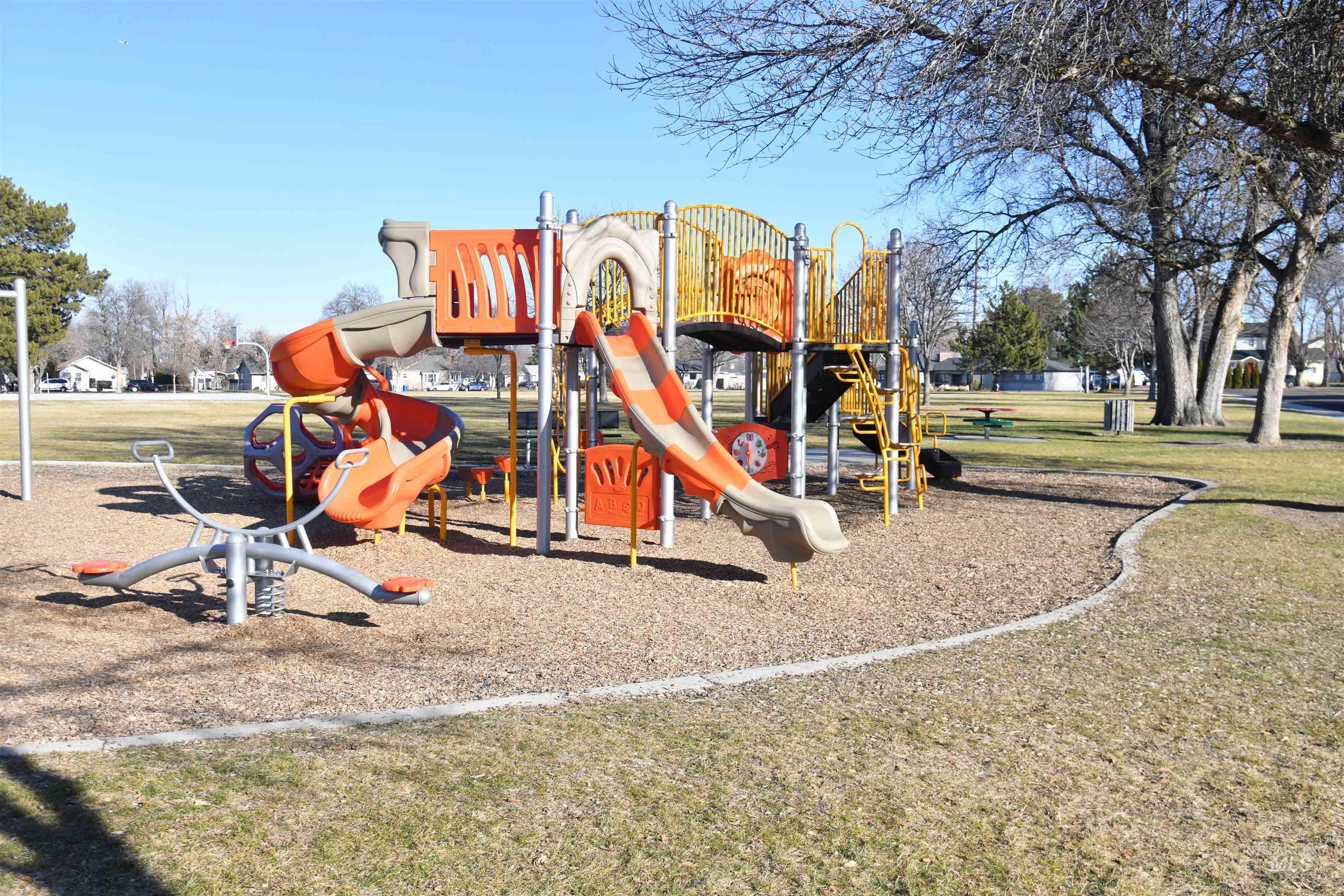 419 21st Avenue South, Nampa, Idaho 83651, 3 Bedrooms, 1 Bathroom, Residential For Sale, Price $225,000,MLS 98972780