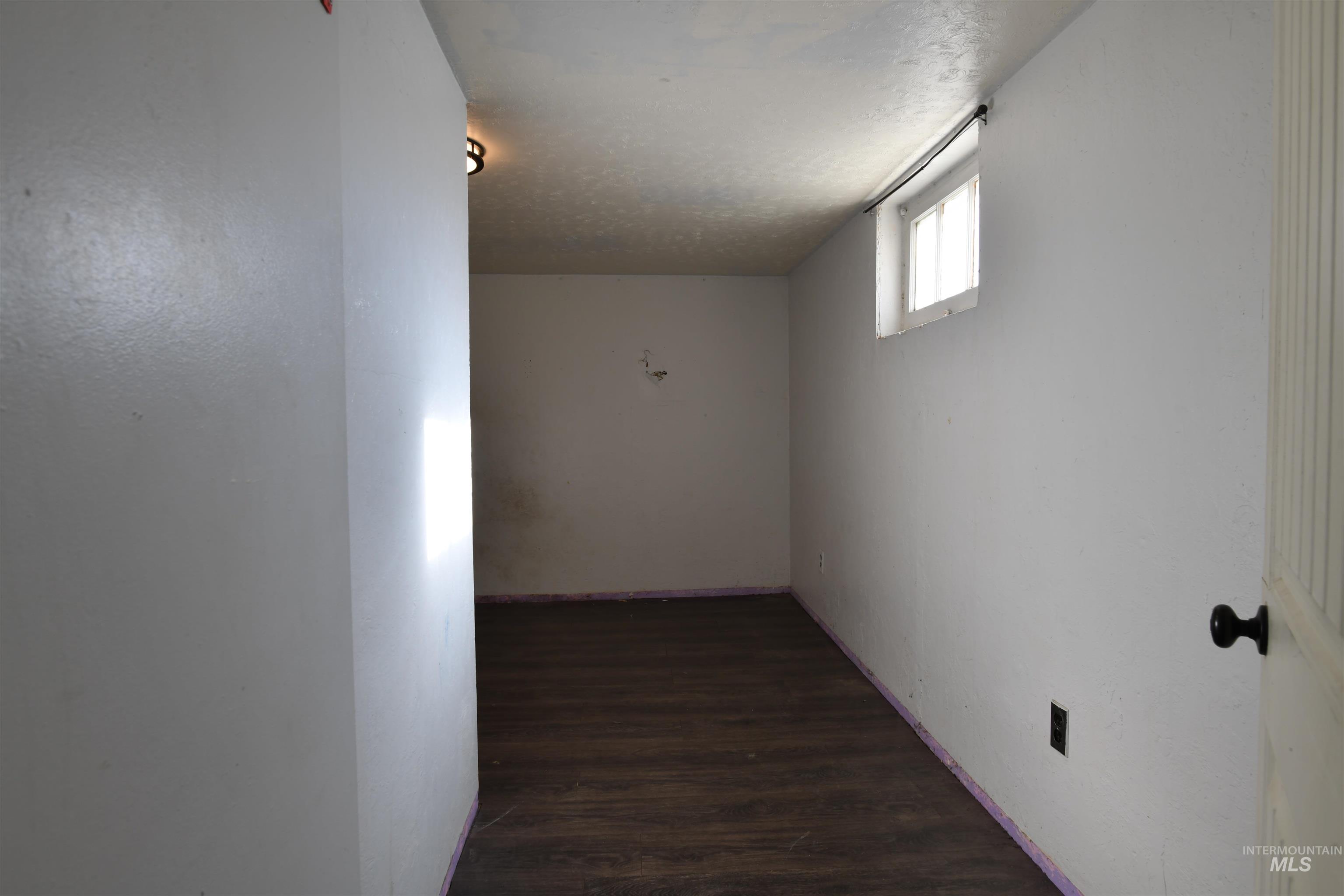 419 21st Avenue South, Nampa, Idaho 83651, 3 Bedrooms, 1 Bathroom, Residential For Sale, Price $225,000,MLS 98972780