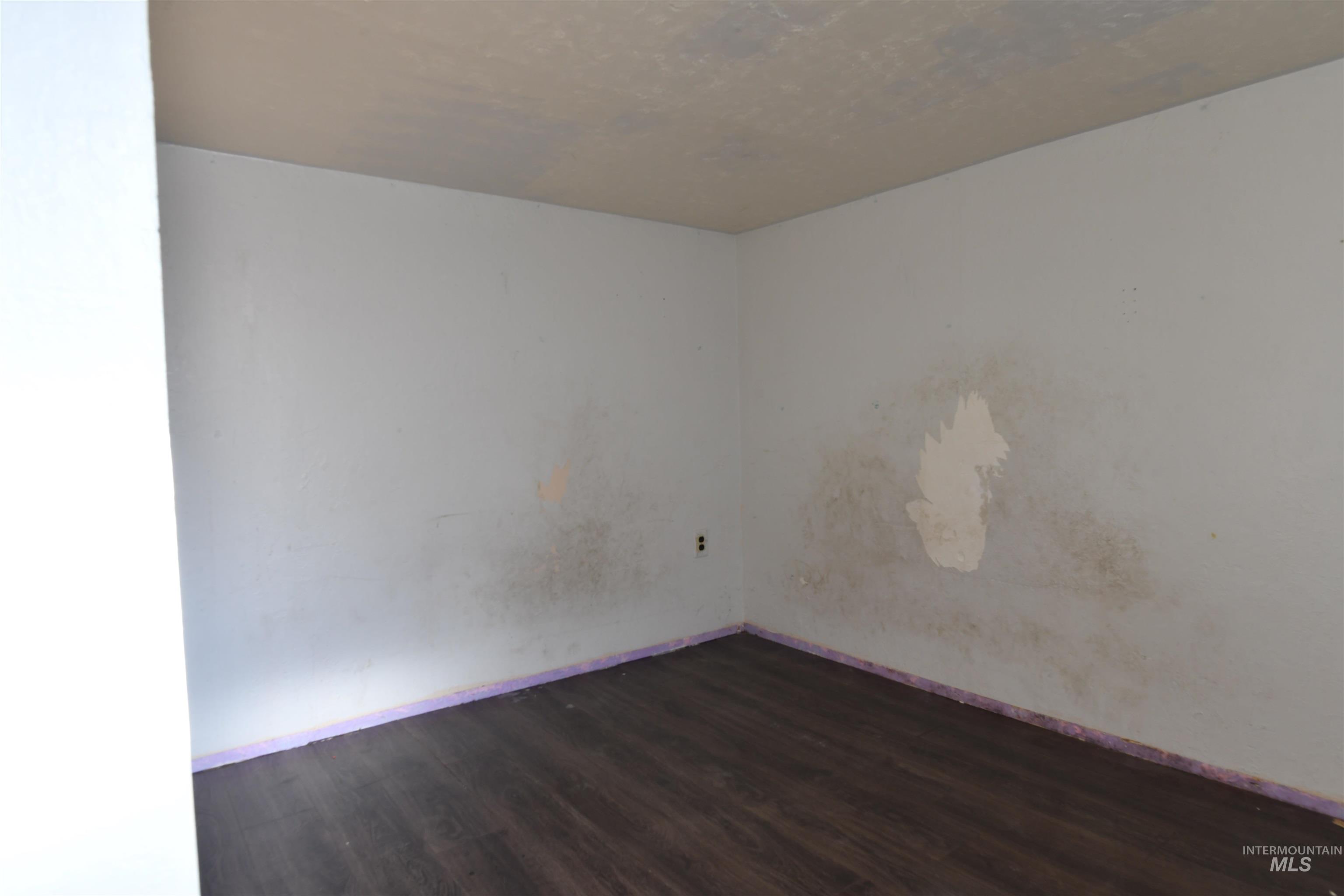 419 21st Avenue South, Nampa, Idaho 83651, 3 Bedrooms, 1 Bathroom, Residential For Sale, Price $225,000,MLS 98972780