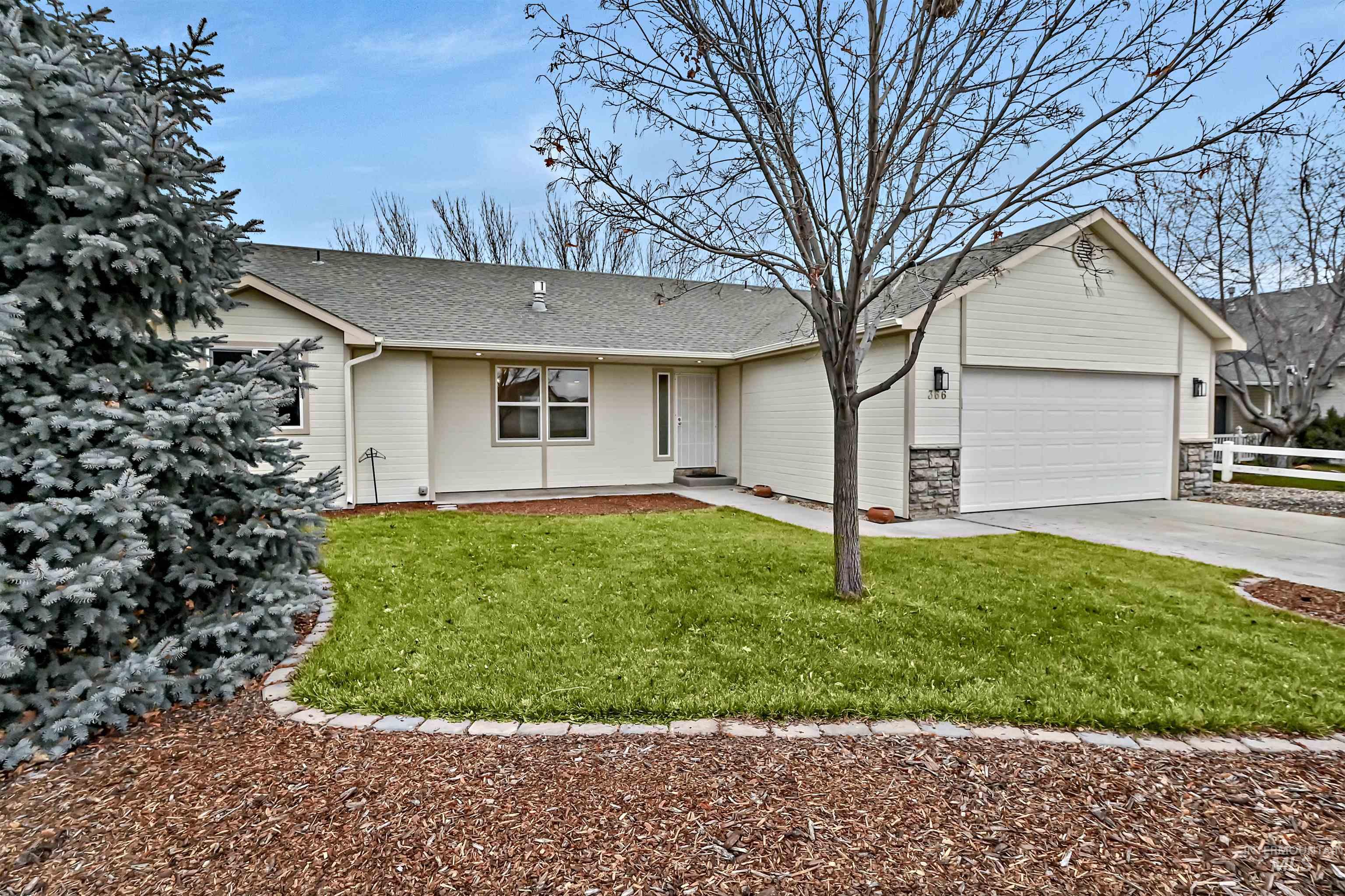 366 W Harris, Meridian, Idaho 83642, 3 Bedrooms, 2 Bathrooms, Residential For Sale, Price $449,500,MLS 98972781