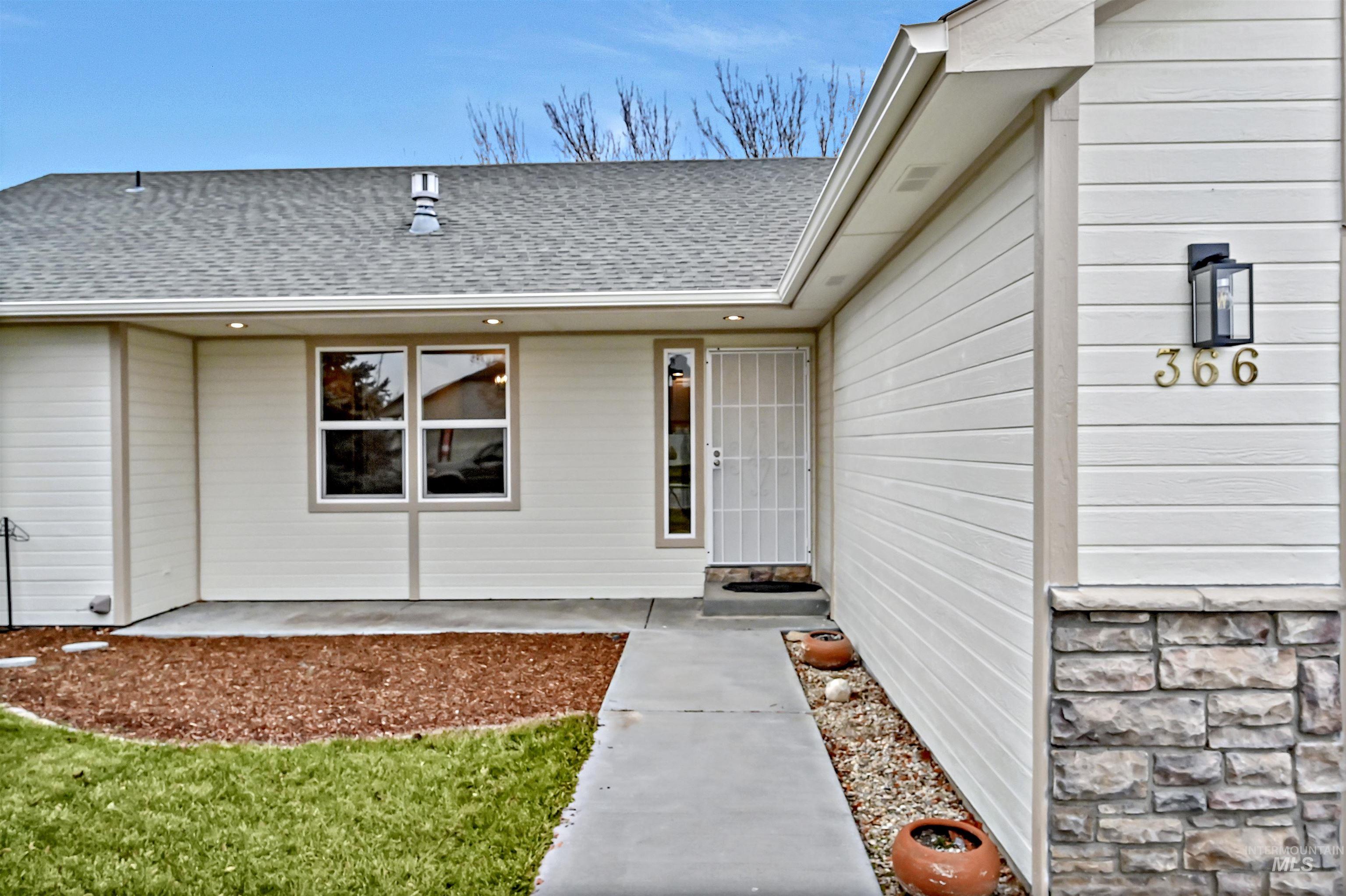 366 W Harris, Meridian, Idaho 83642, 3 Bedrooms, 2 Bathrooms, Residential For Sale, Price $449,500,MLS 98972781