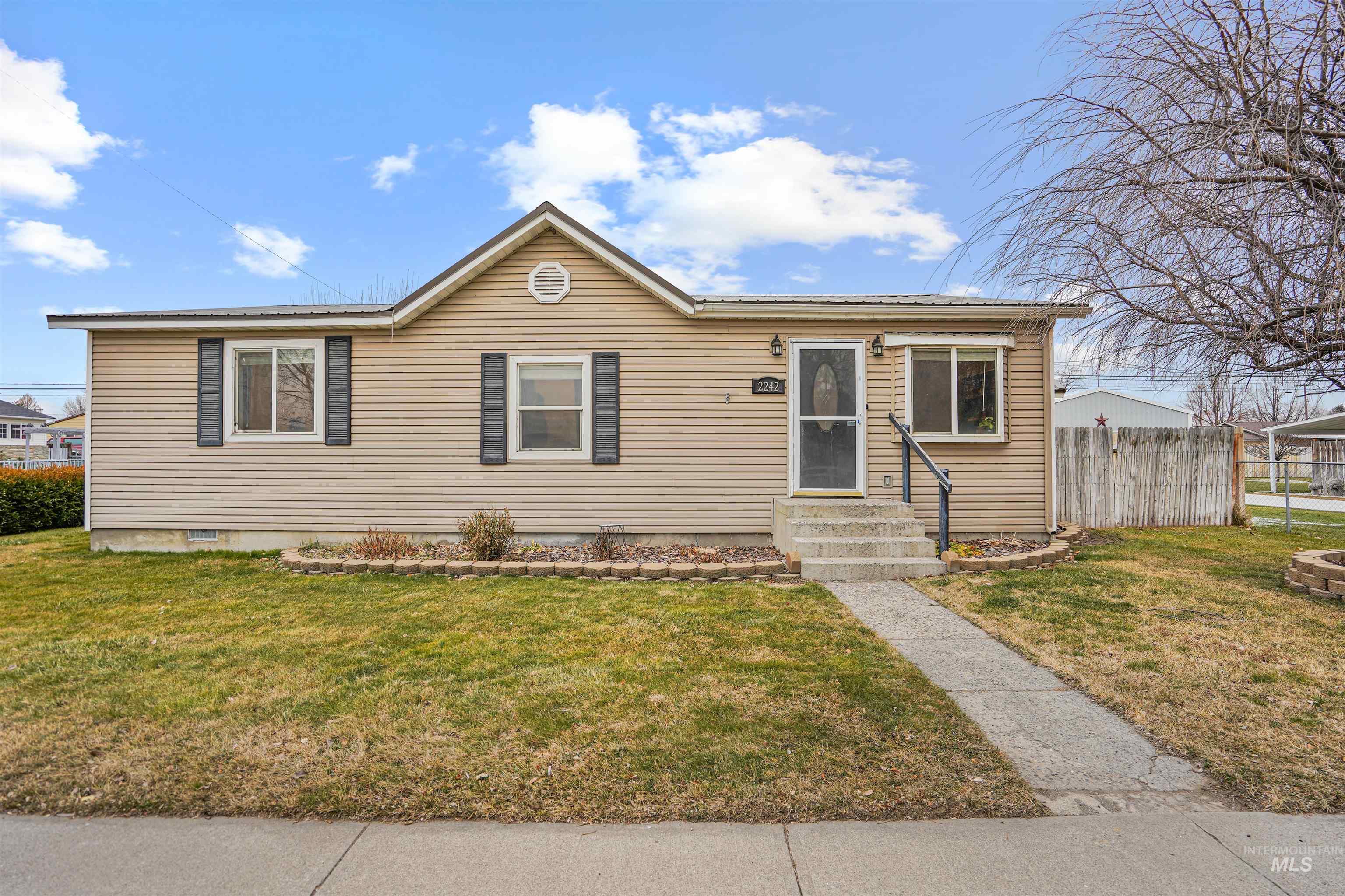 2242 Almo Ave, Burley, Idaho 83318, 3 Bedrooms, 2 Bathrooms, Residential For Sale, Price $315,000,MLS 98972782