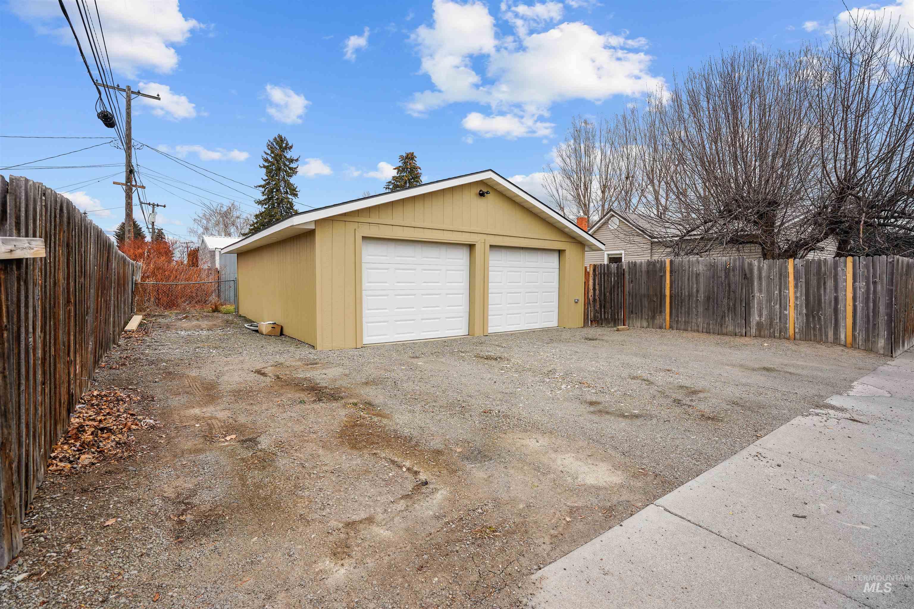 2242 Almo Ave, Burley, Idaho 83318, 3 Bedrooms, 2 Bathrooms, Residential For Sale, Price $315,000,MLS 98972782