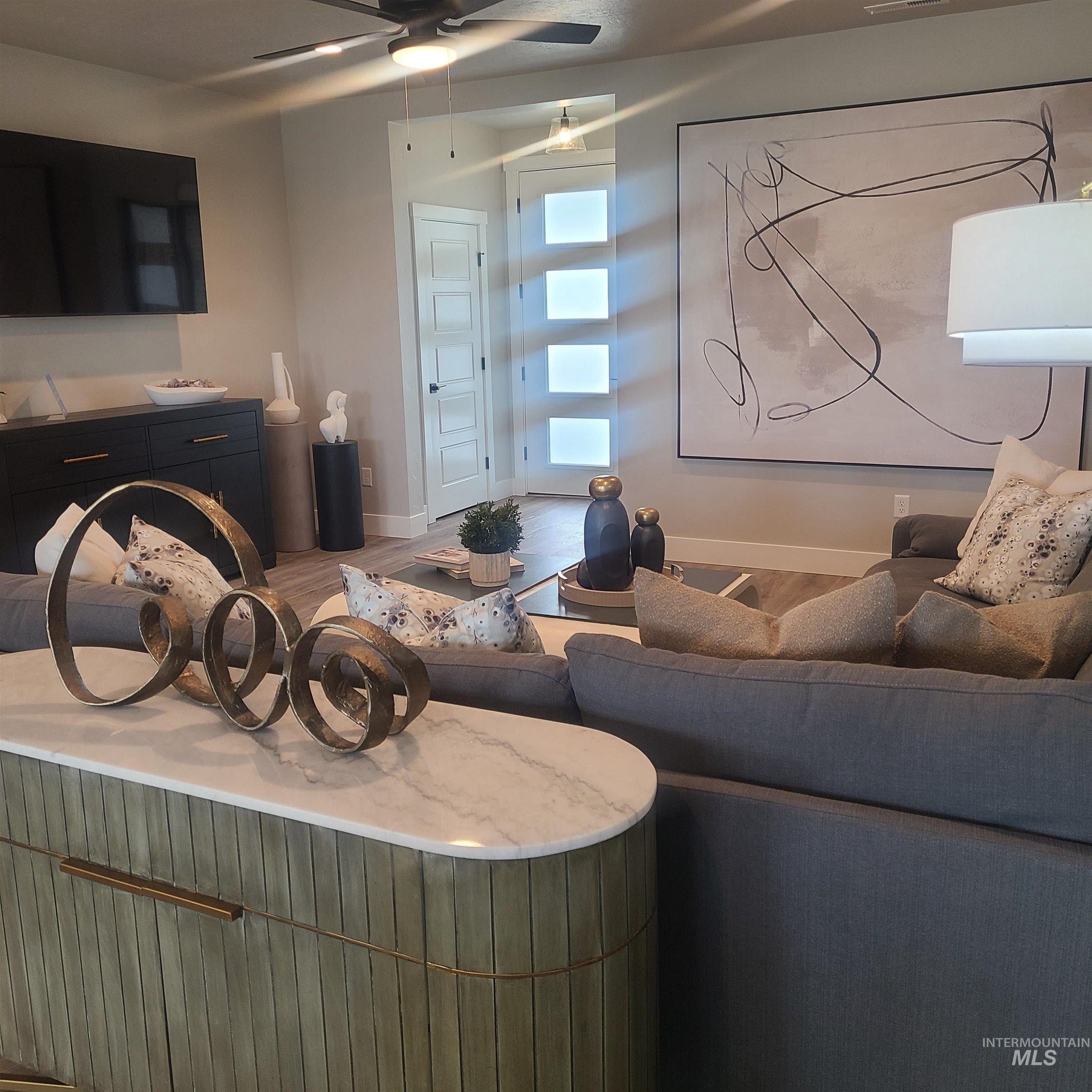 339 W Omphale St, Kuna, Idaho 83634, 3 Bedrooms, 2 Bathrooms, Residential For Sale, Price $413,135,MLS 98972784