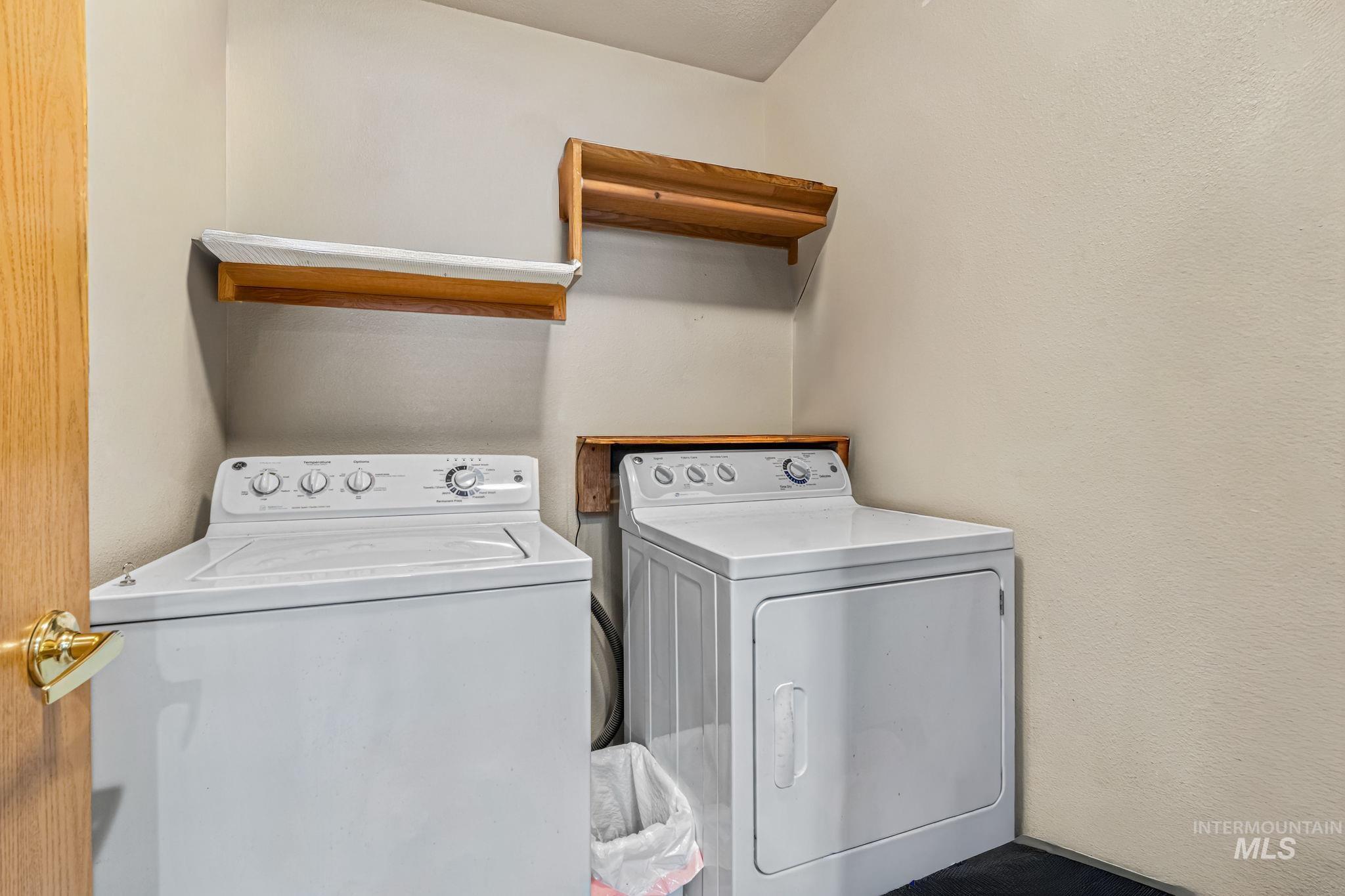 175 Del Mar St, Mountain Home, Idaho 83647, 3 Bedrooms, 2 Bathrooms, Residential For Sale, Price $329,900,MLS 98972787