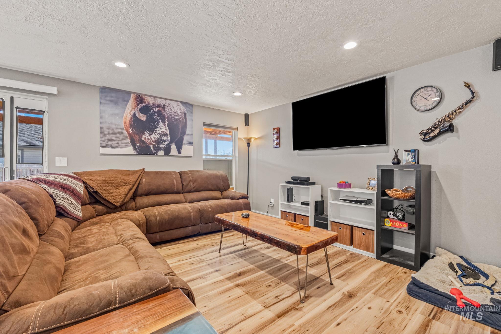 175 Del Mar St, Mountain Home, Idaho 83647, 3 Bedrooms, 2 Bathrooms, Residential For Sale, Price $329,900,MLS 98972787