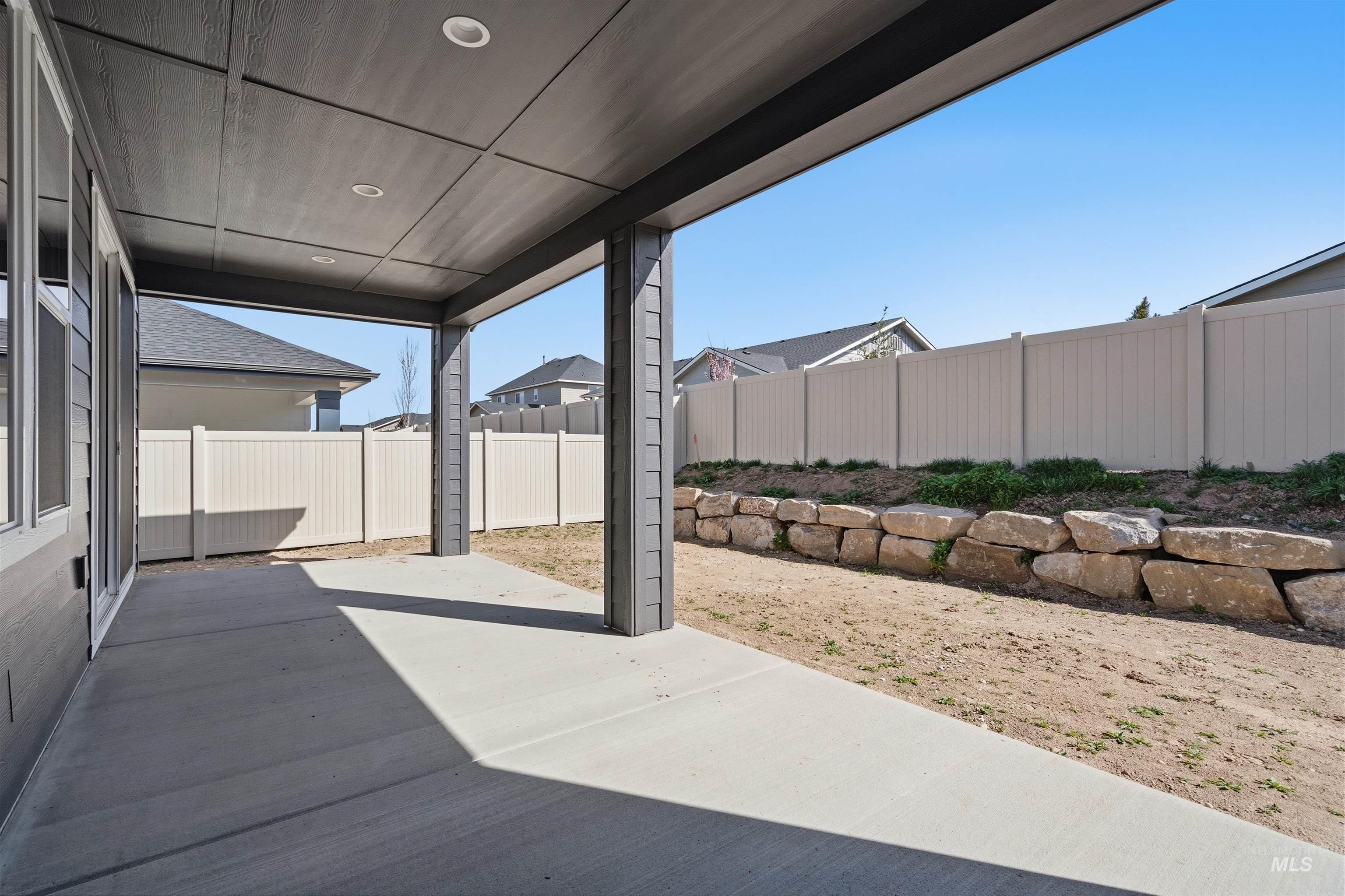 5660 N Chestnut Hill Way, Meridian, Idaho 83646, 4 Bedrooms, 3 Bathrooms, Residential For Sale, Price $549,990, 98972788