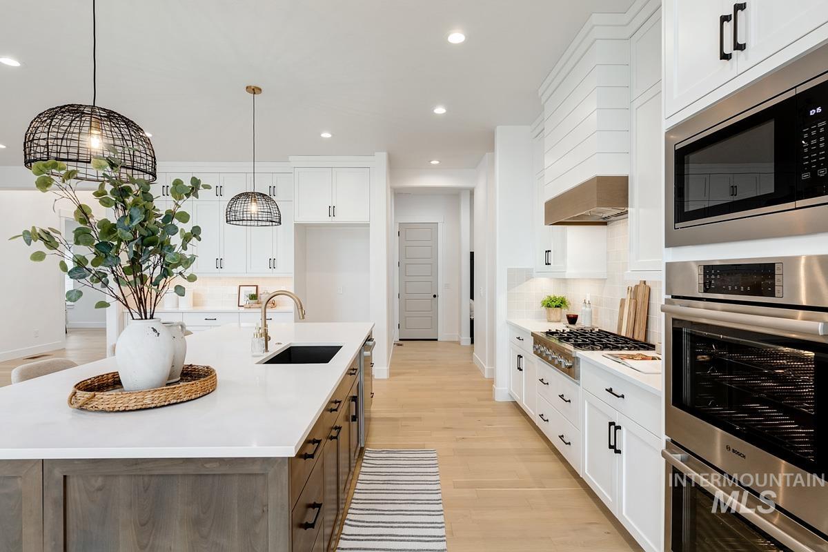 14592 N Spring Creek Way, Boise, Idaho 83714, 4 Bedrooms, 3.5 Bathrooms, Residential For Sale, Price $1,493,067,MLS 98972789