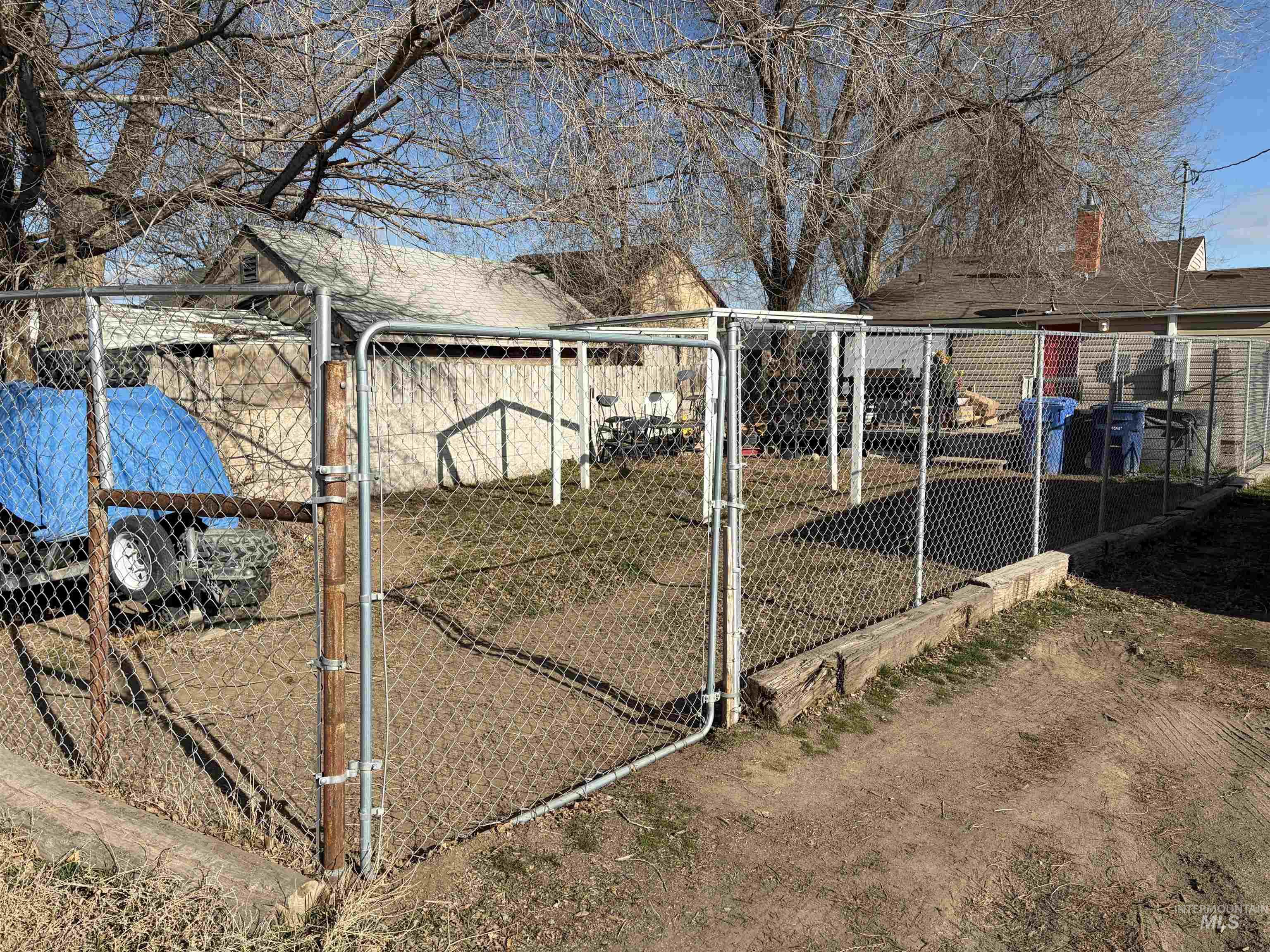 135 Locust St., Twin Falls, Idaho 83301, 2 Bedrooms, 1 Bathroom, Residential For Sale, Price $214,000,MLS 98972793