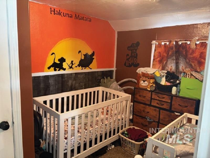 135 Locust St., Twin Falls, Idaho 83301, 2 Bedrooms, Business/Commercial For Sale, Price $214,000,MLS 98972795