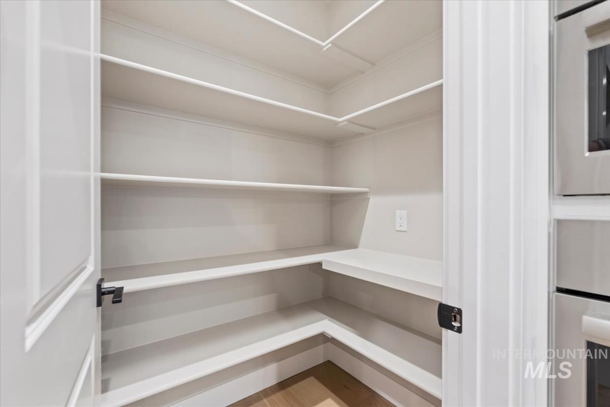 6999 W Tolland St, Eagle, Idaho 83616, 4 Bedrooms, 2 Bathrooms, Residential For Sale, Price $769,880,MLS 98972797